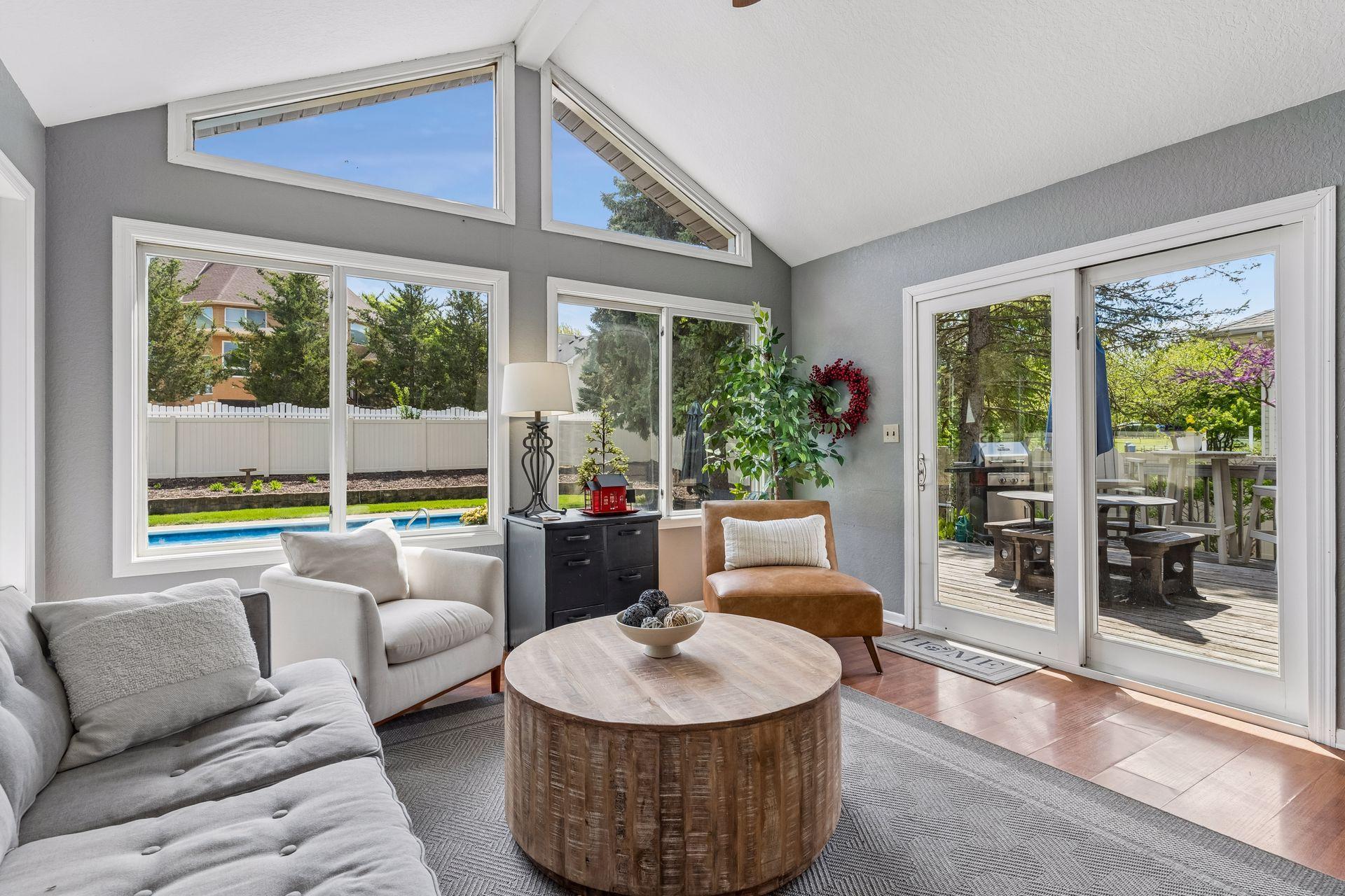 900 Nina Court