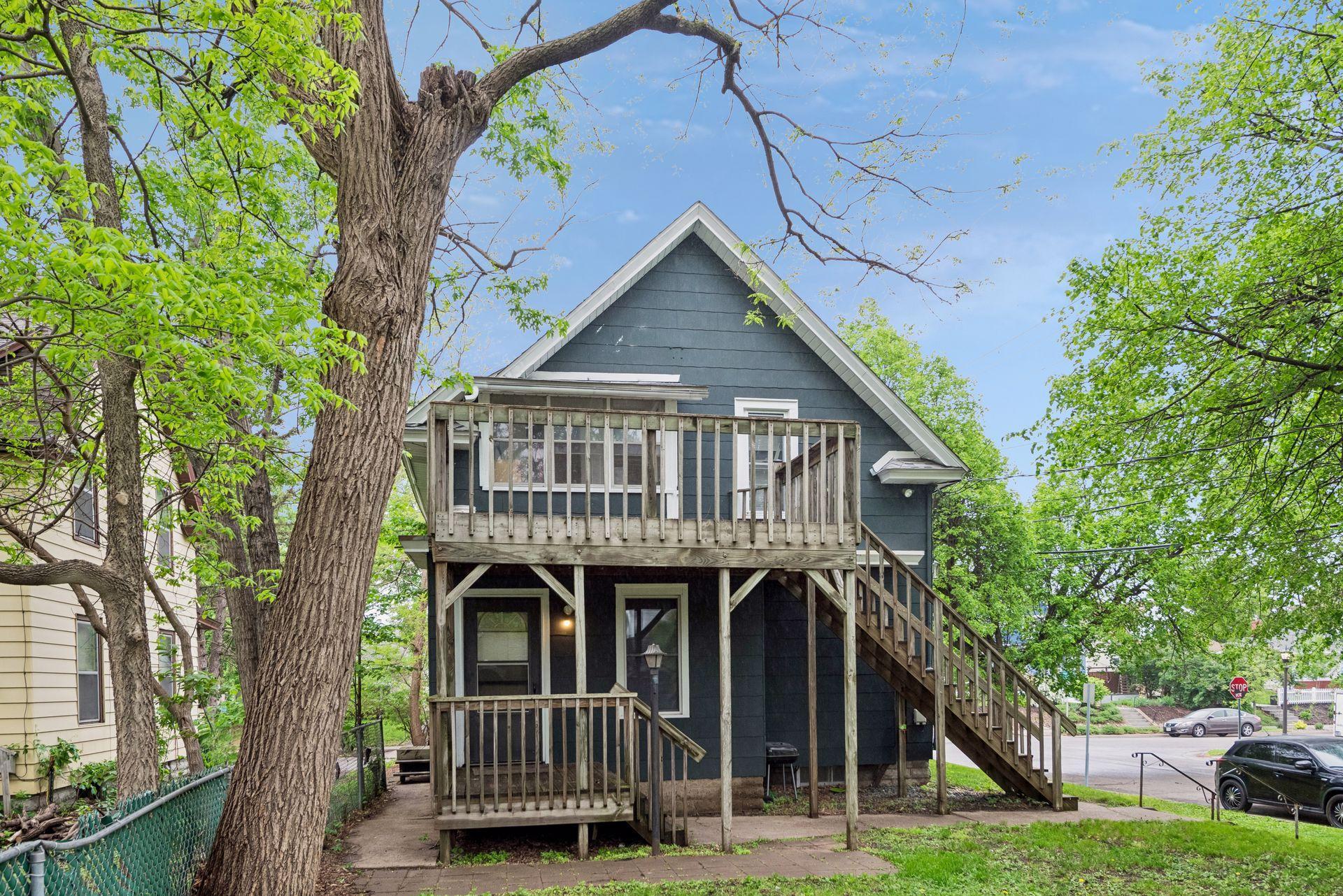 1282 Hewitt Avenue