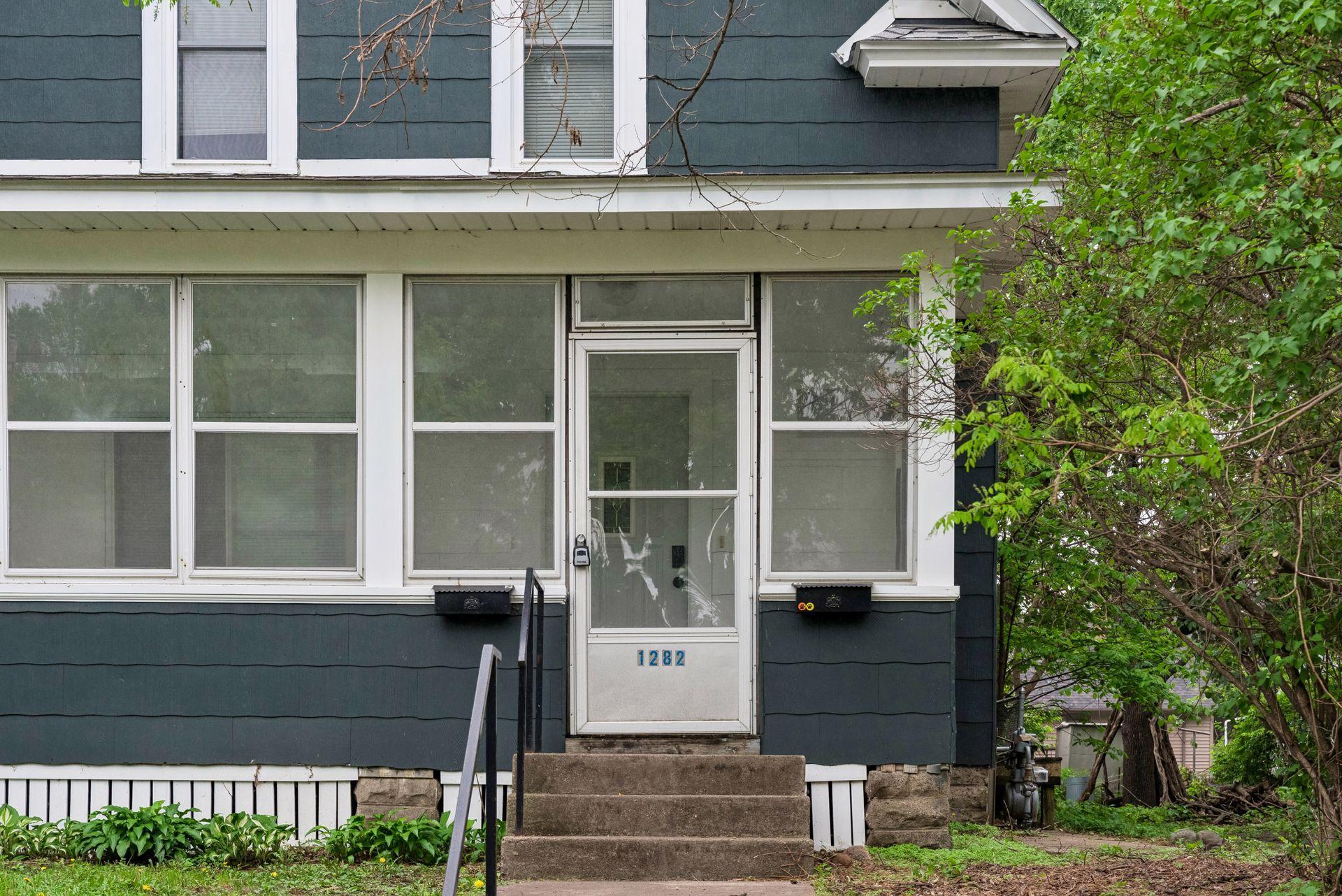 1282 Hewitt Avenue