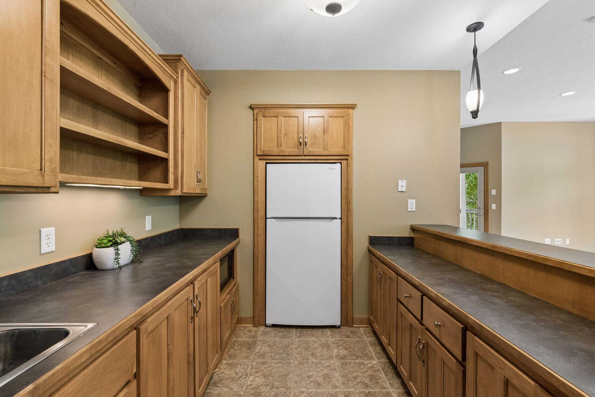 3958 Greystone Ridge
