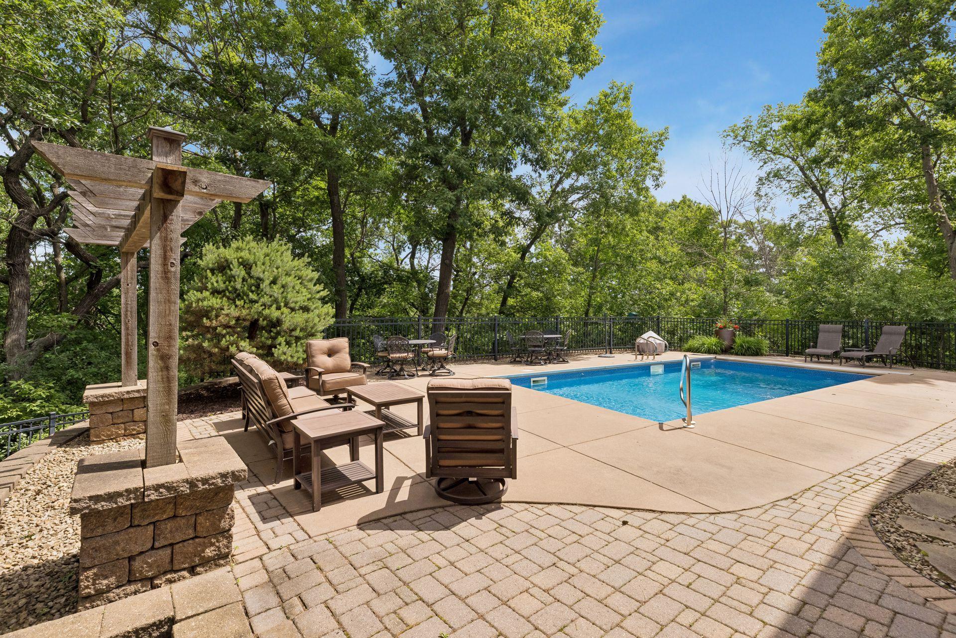 3958 Greystone Ridge
