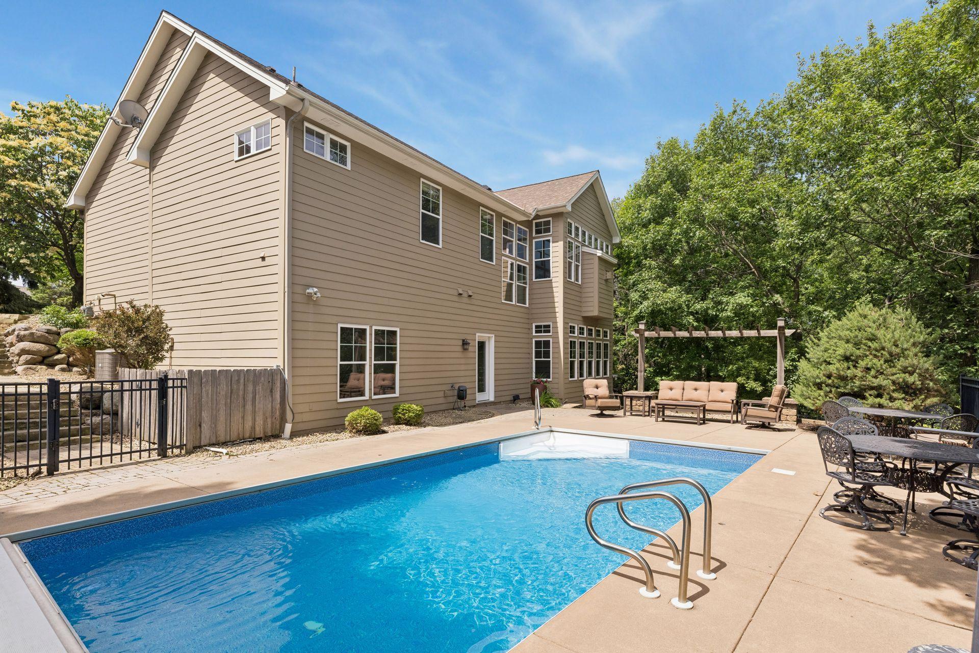 3958 Greystone Ridge