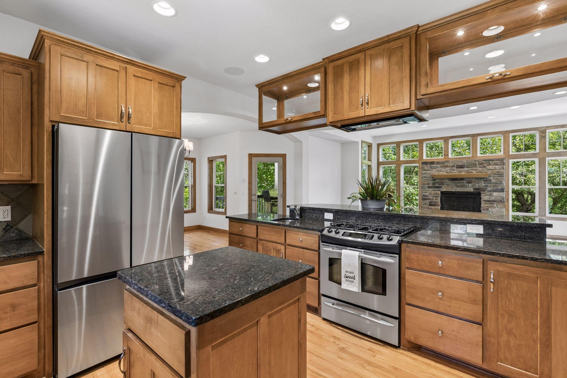 3958 Greystone Ridge