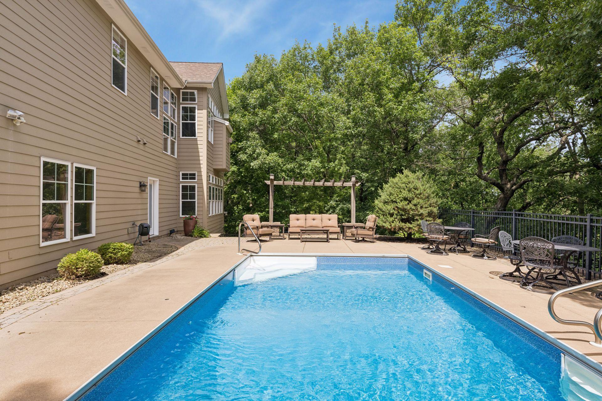 3958 Greystone Ridge