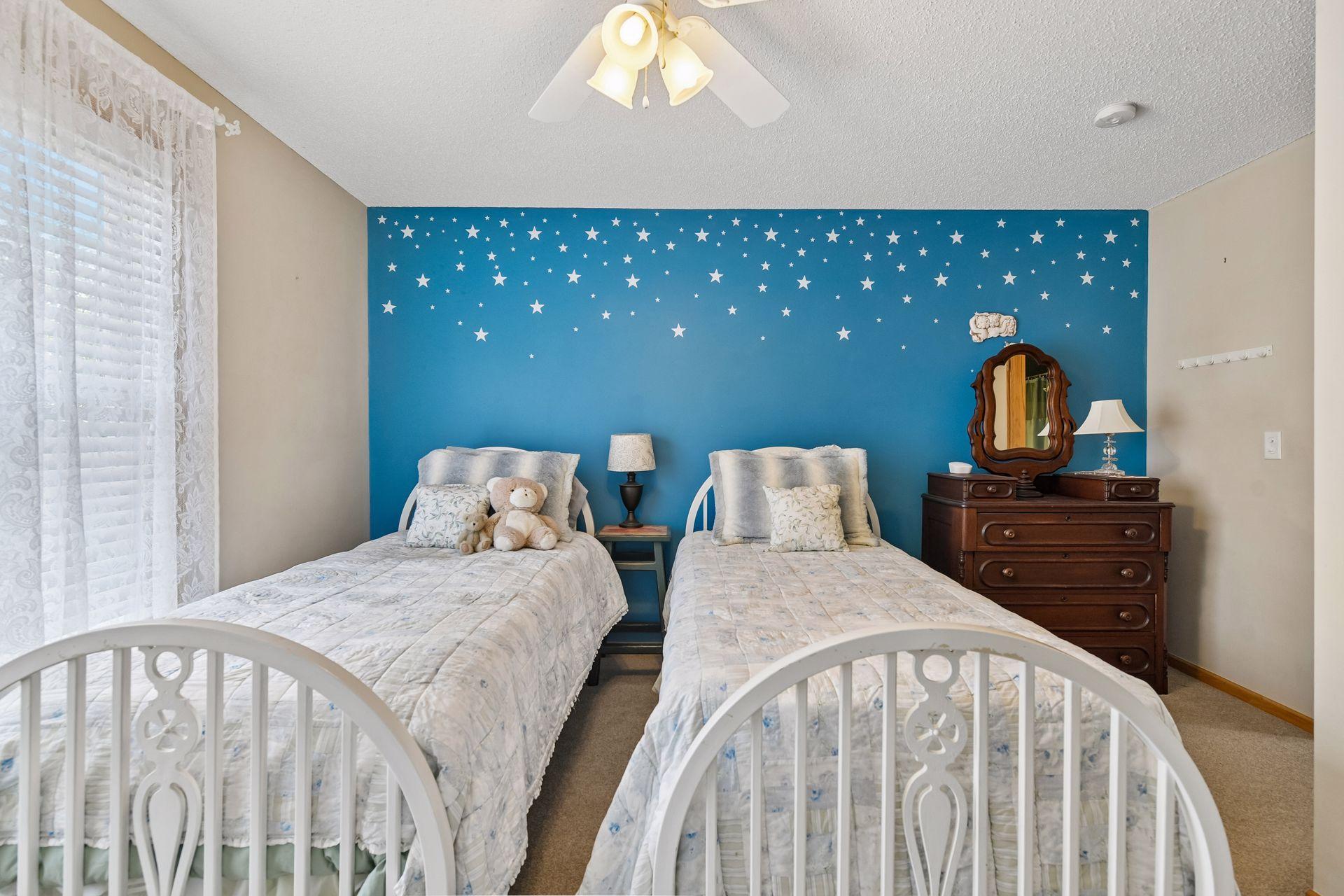 5750 Village Trail