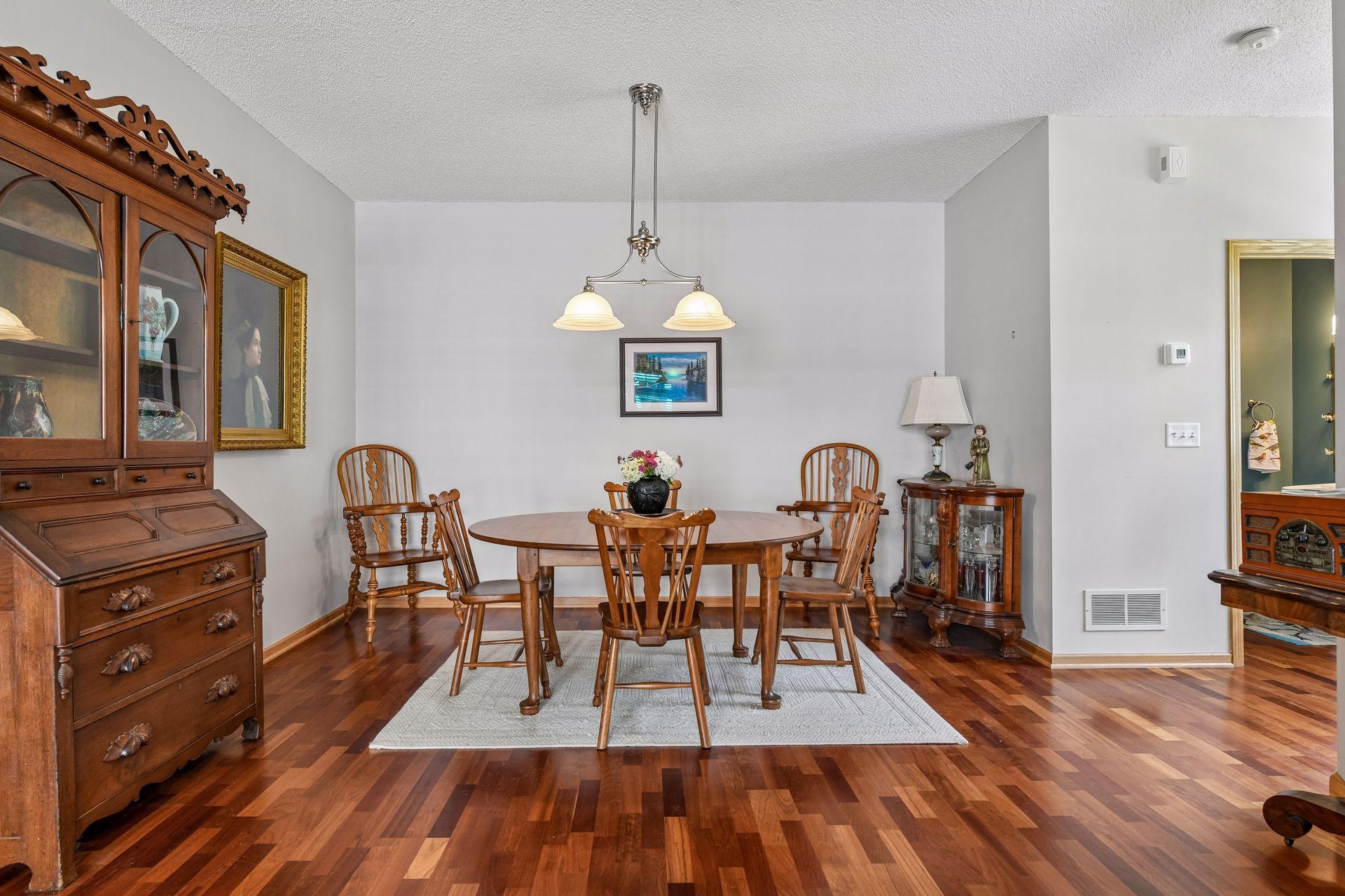 5750 Village Trail