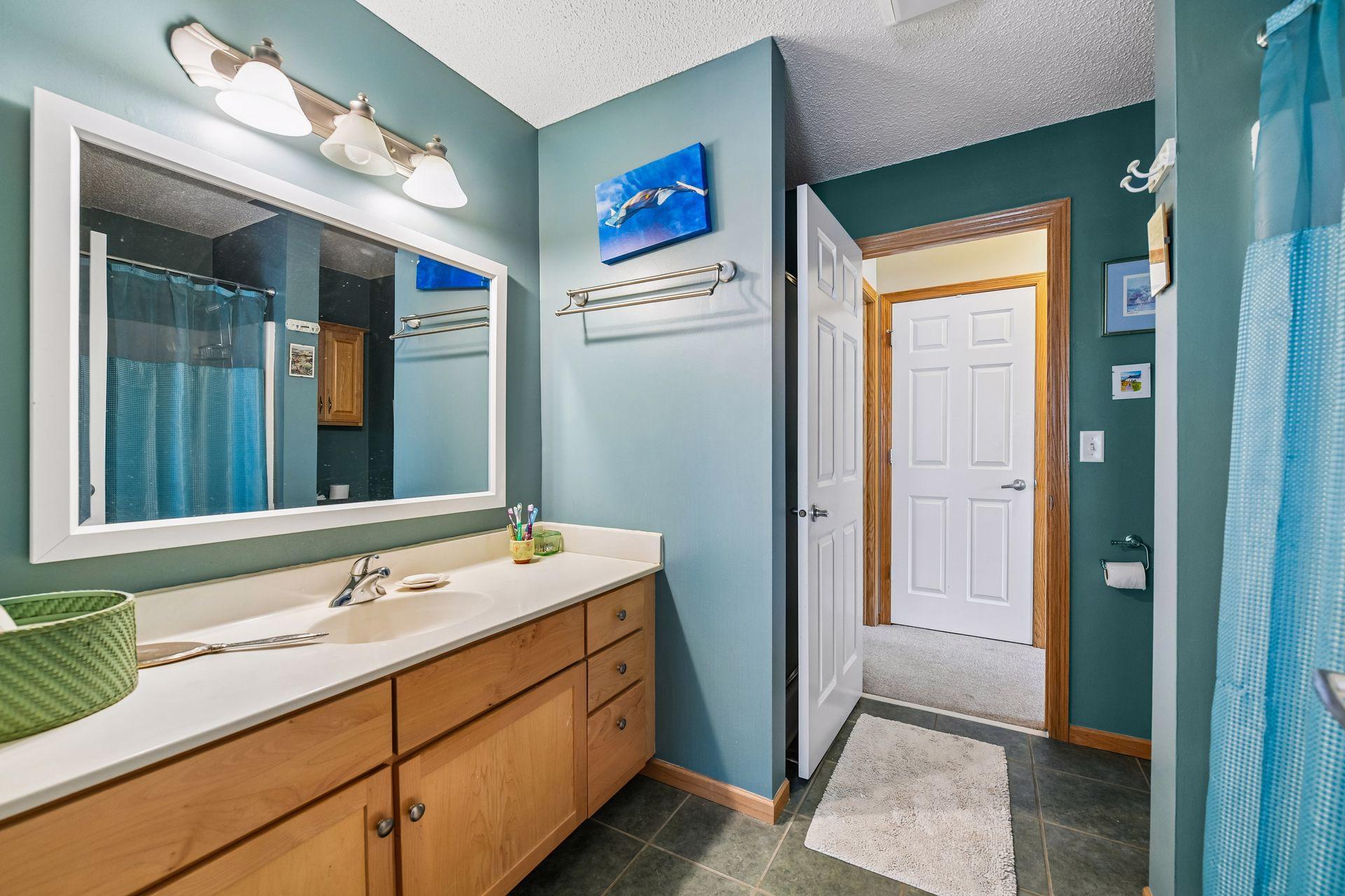 5750 Village Trail