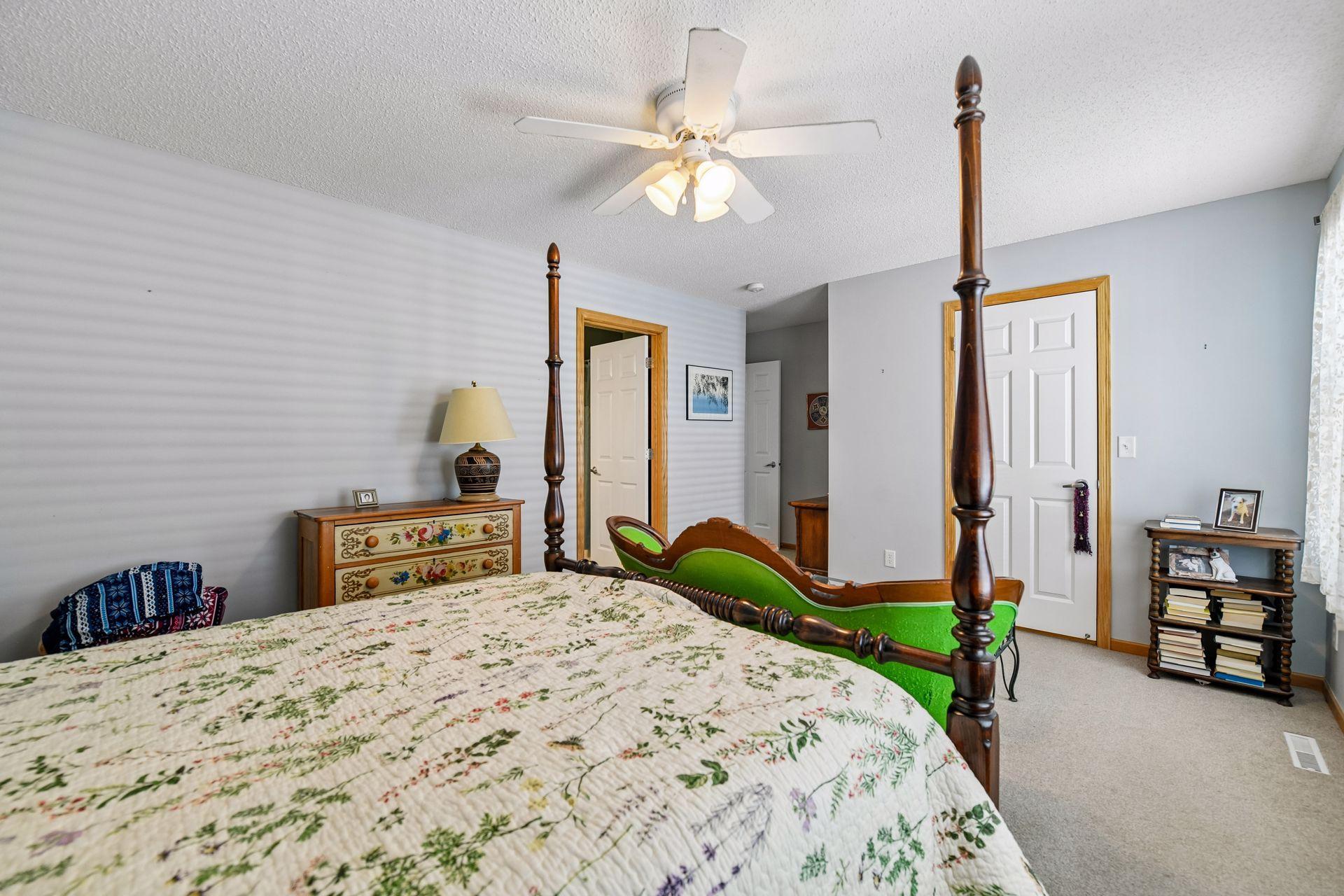 5750 Village Trail