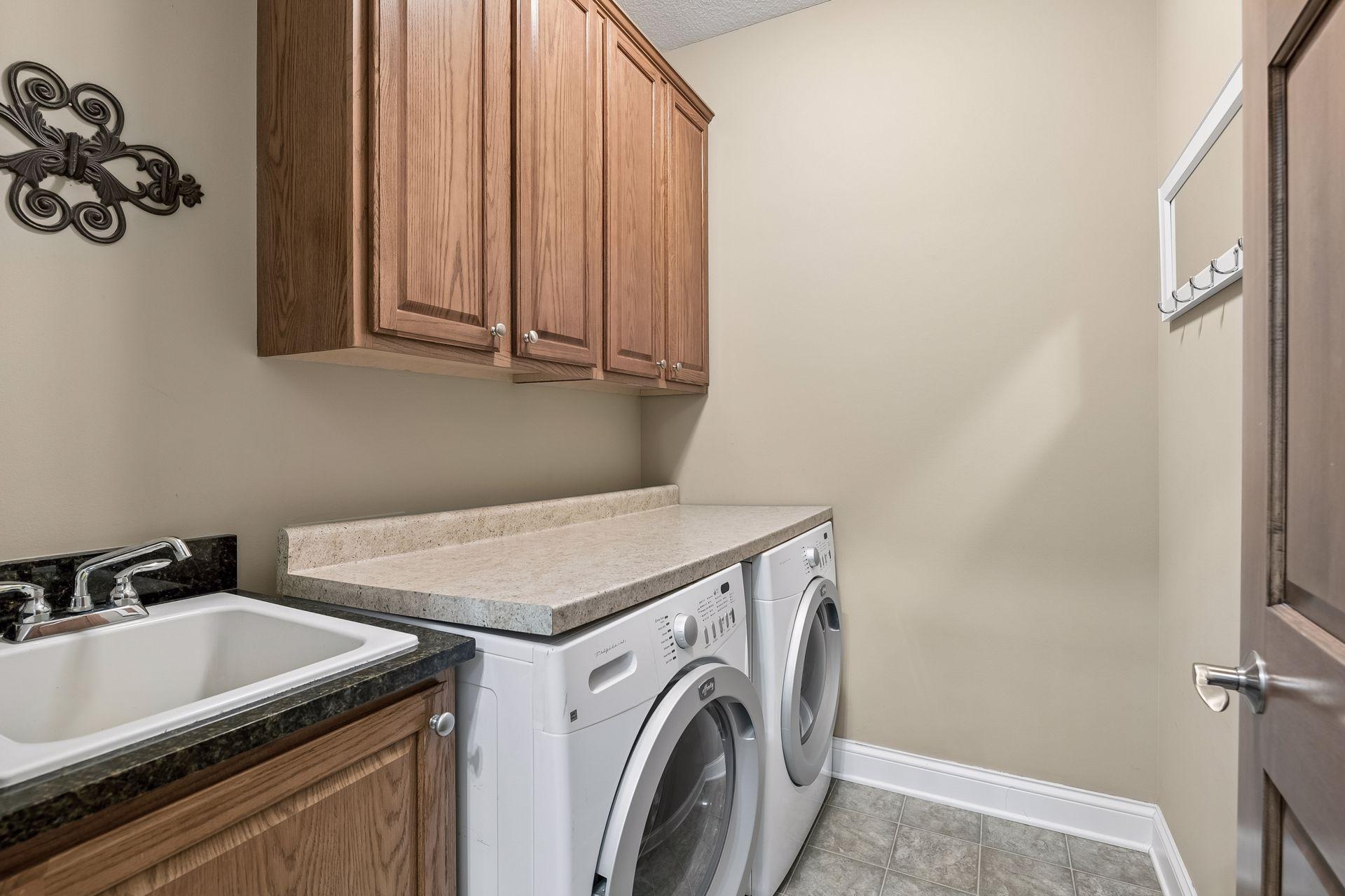 1454 Steeplechase Lane Unit: 18