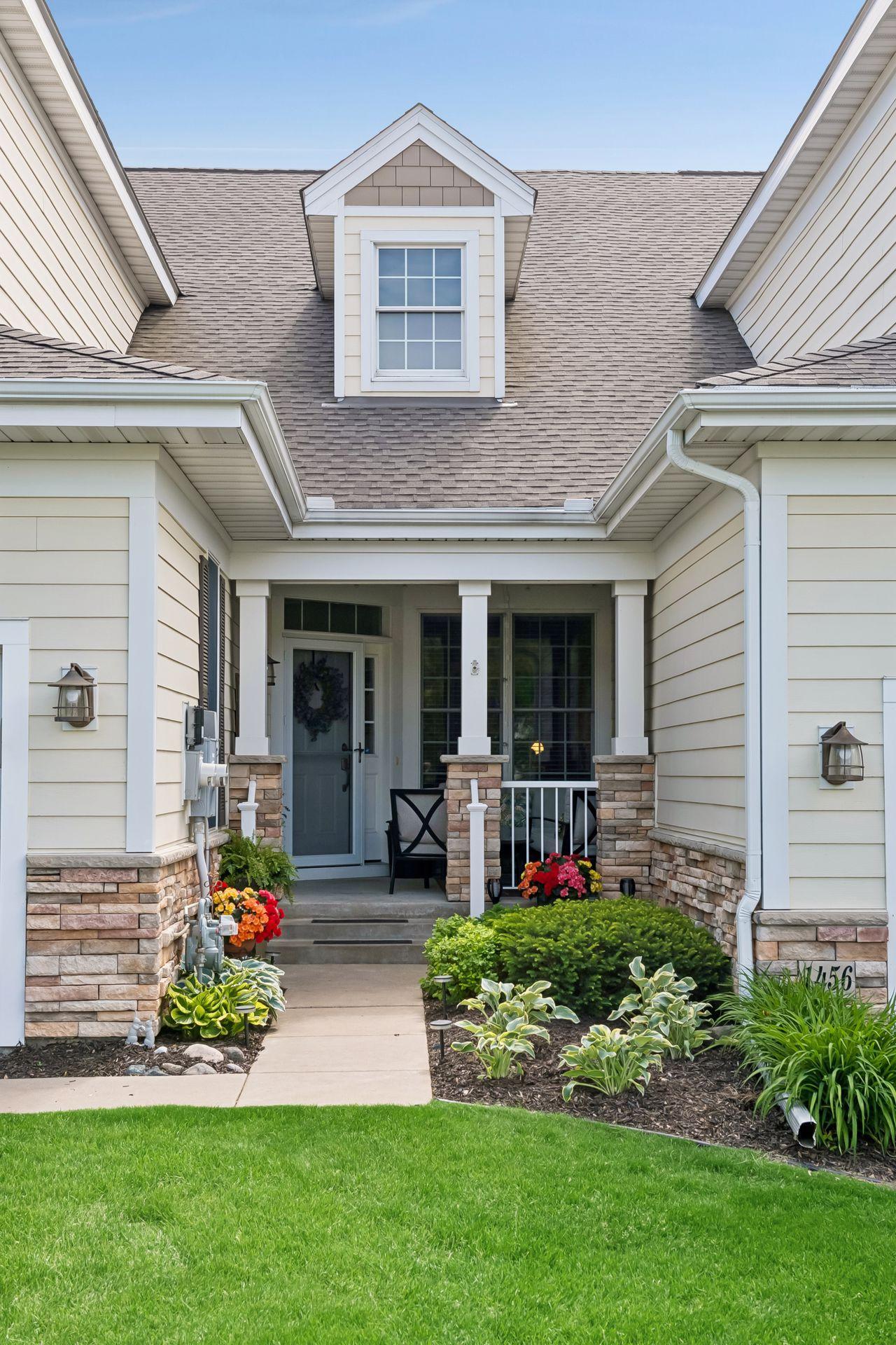 1454 Steeplechase Lane Unit: 18