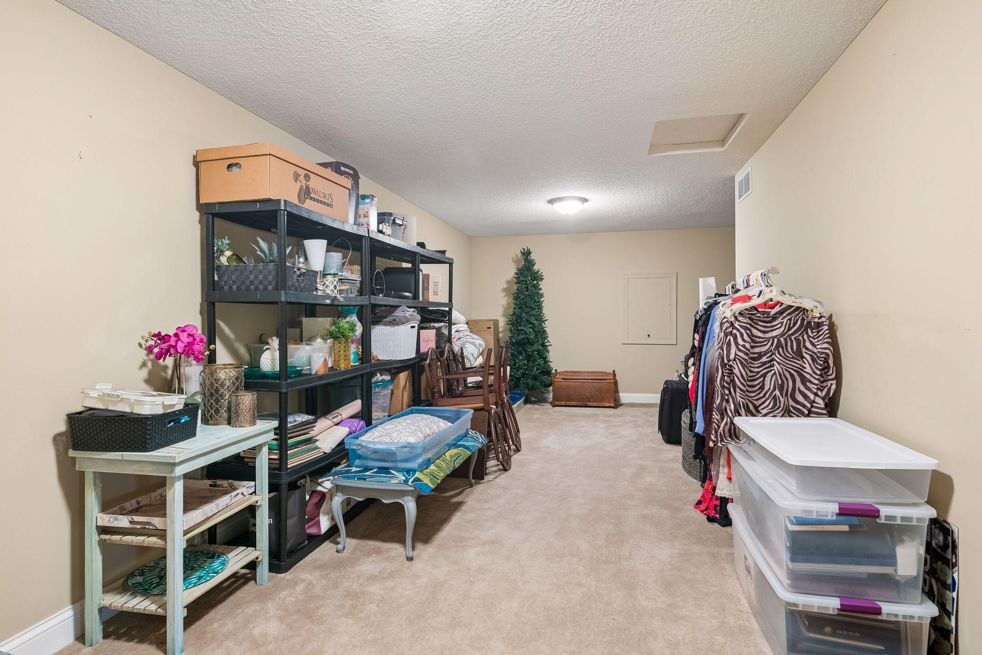 1454 Steeplechase Lane Unit: 18