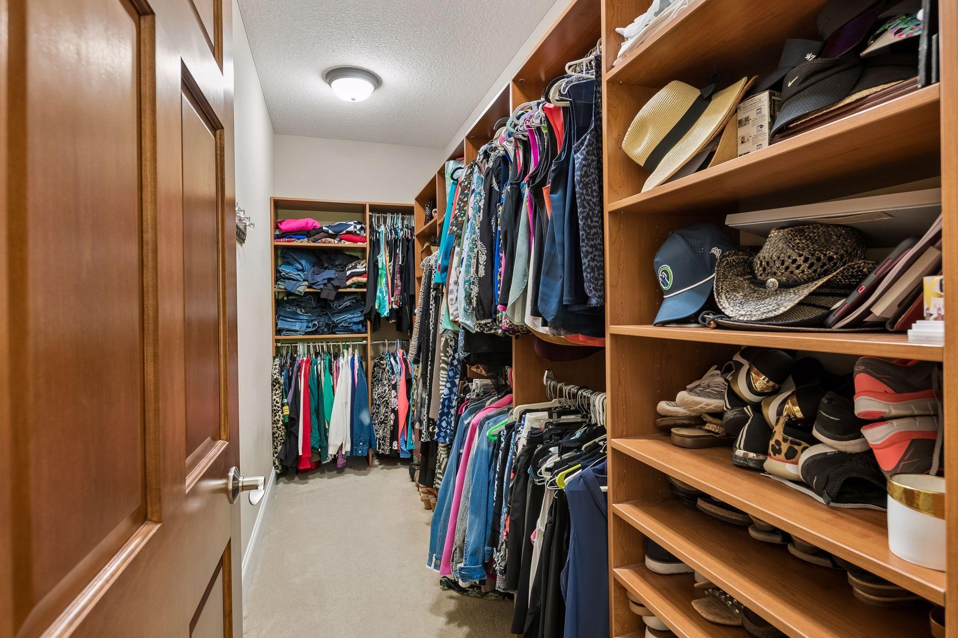 1454 Steeplechase Lane Unit: 18