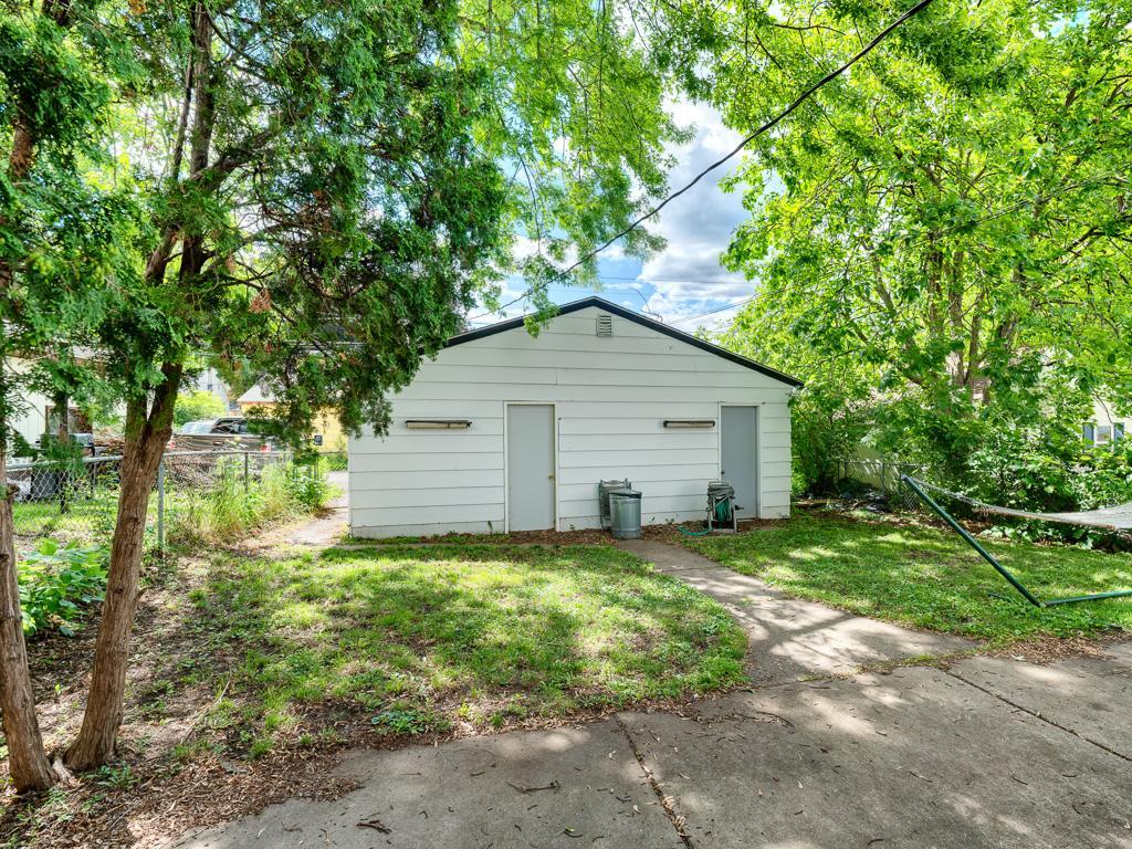 141 9th Avenue N