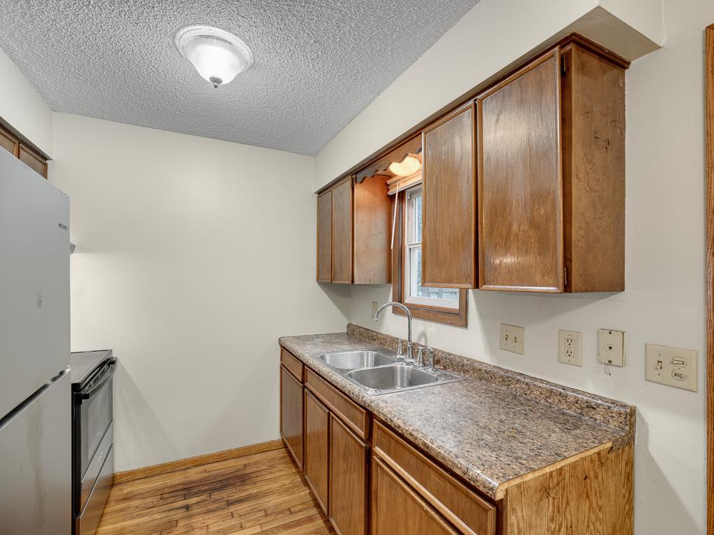 141 9th Avenue N