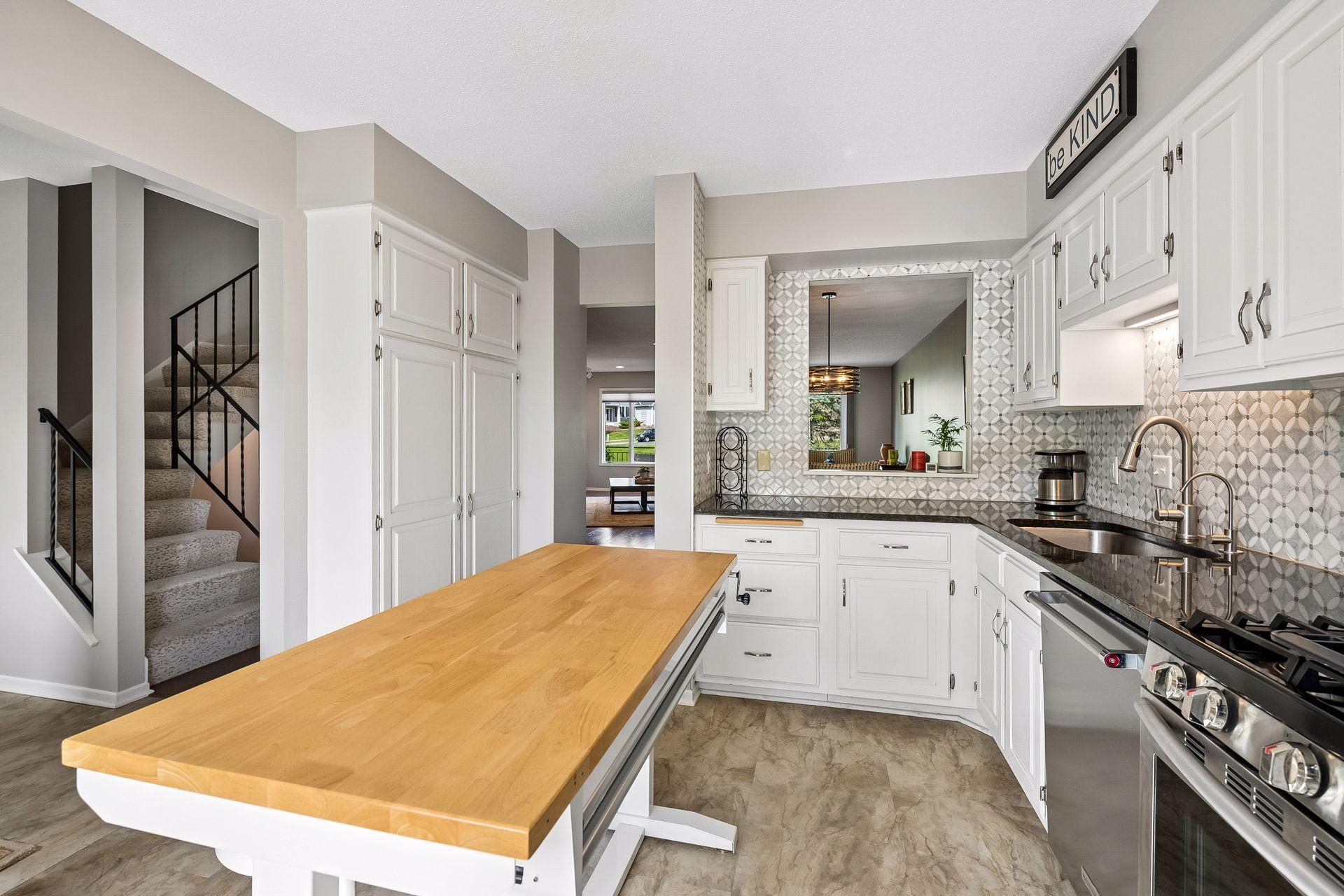 1092 Ivy Hill Drive