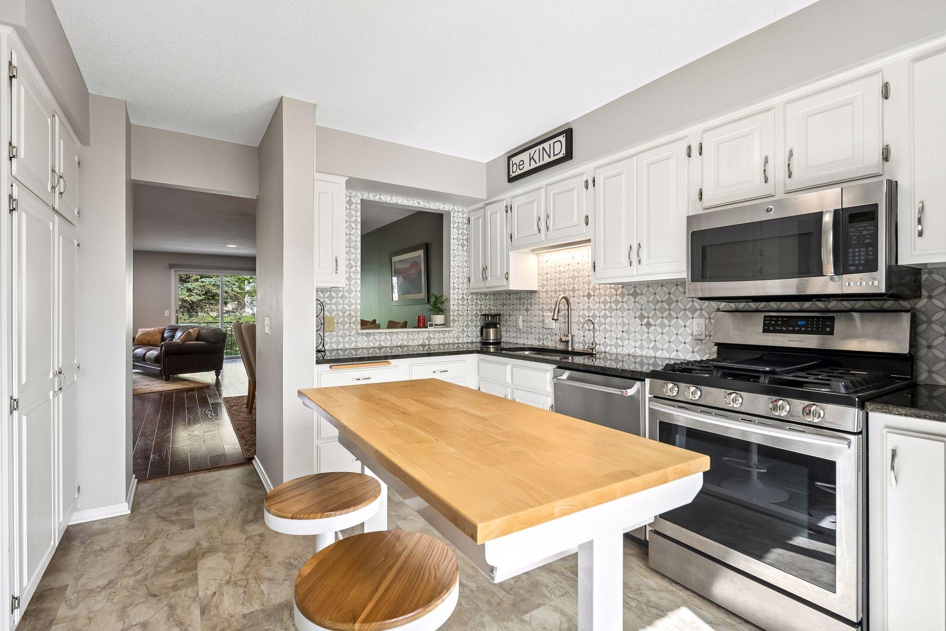 1092 Ivy Hill Drive