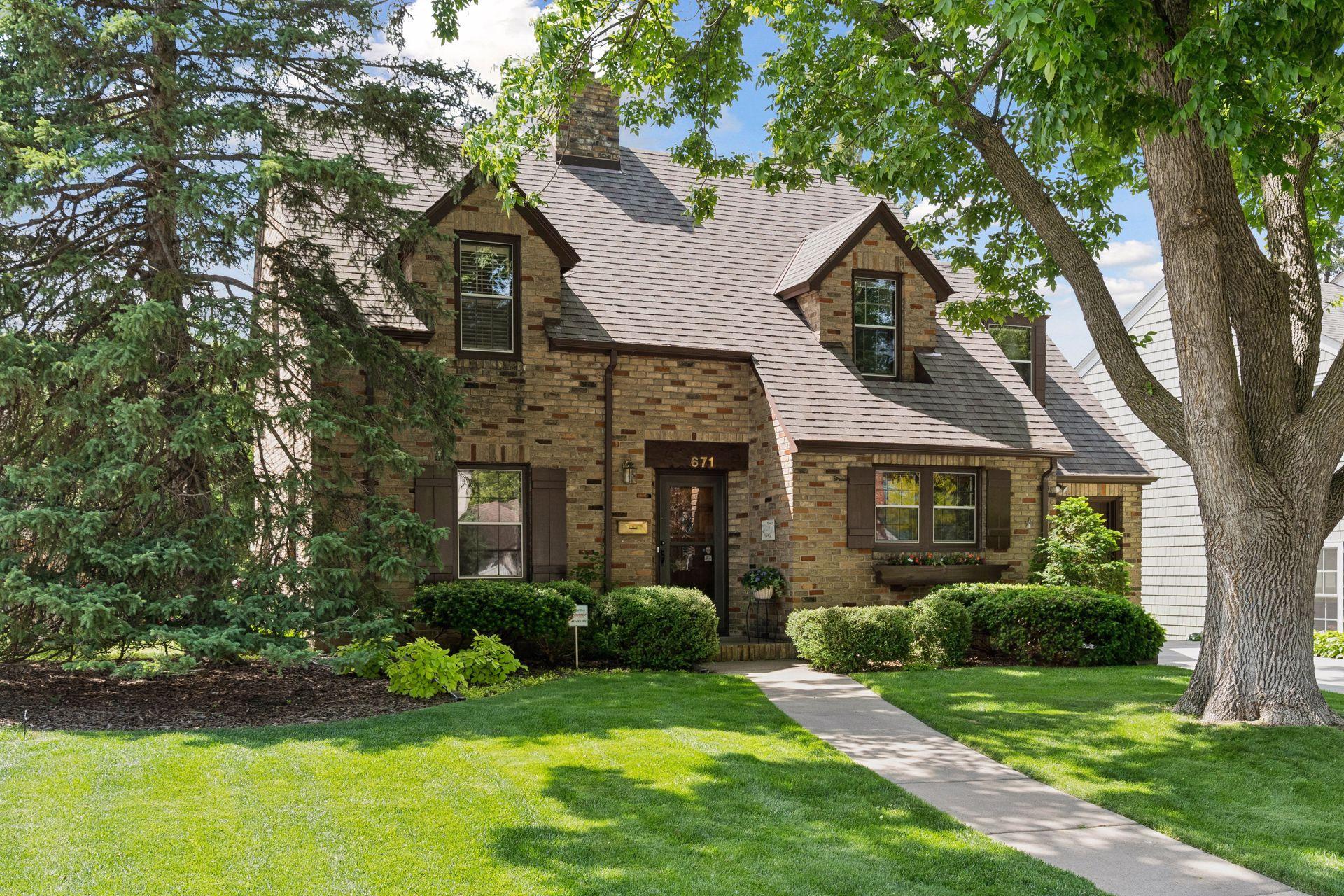 671 Josephine Place