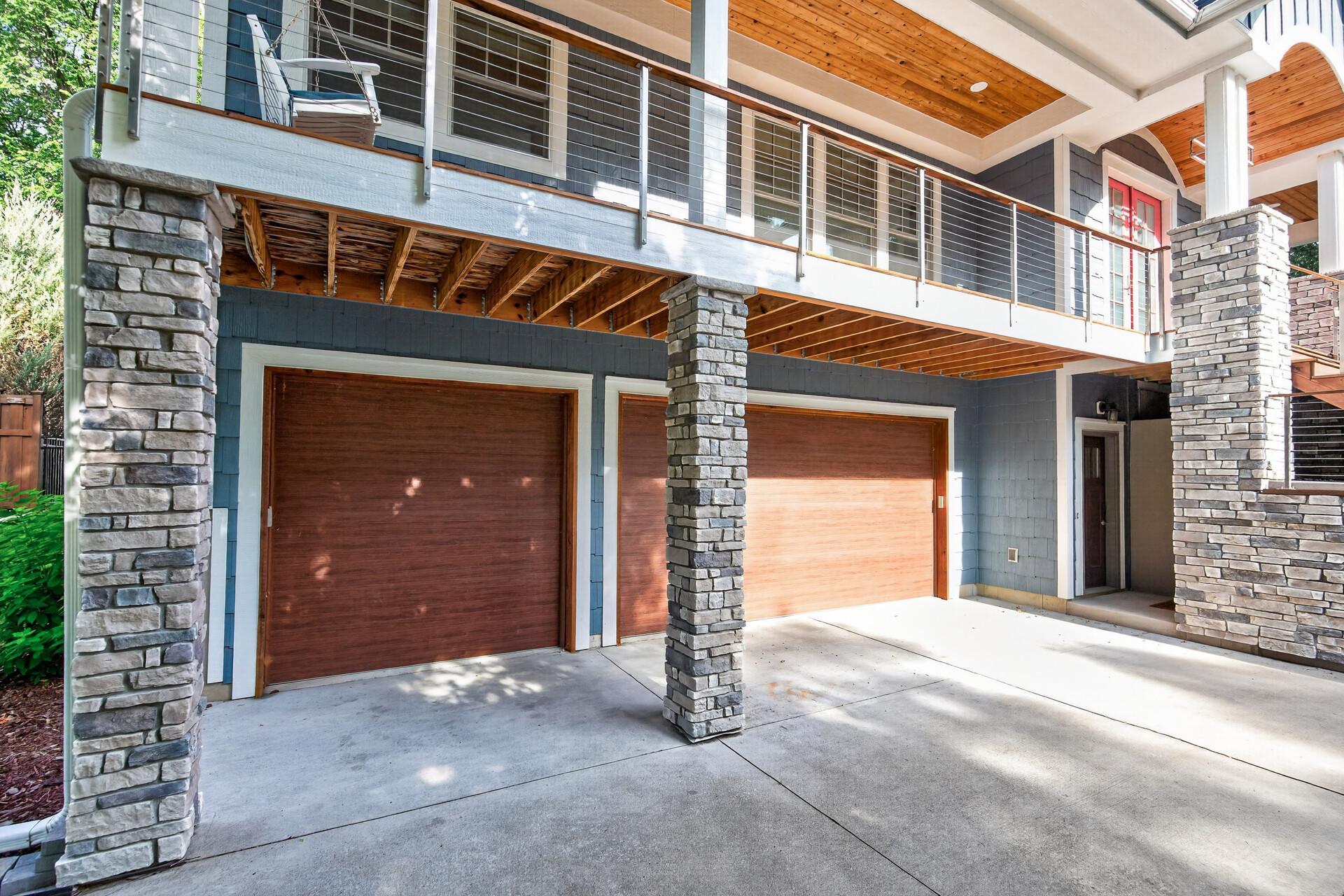 5716 Fairfax Avenue