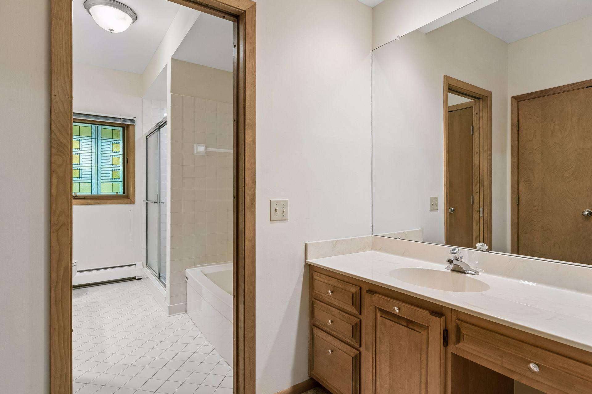 1830 Eagle Ridge Drive Unit: 2003