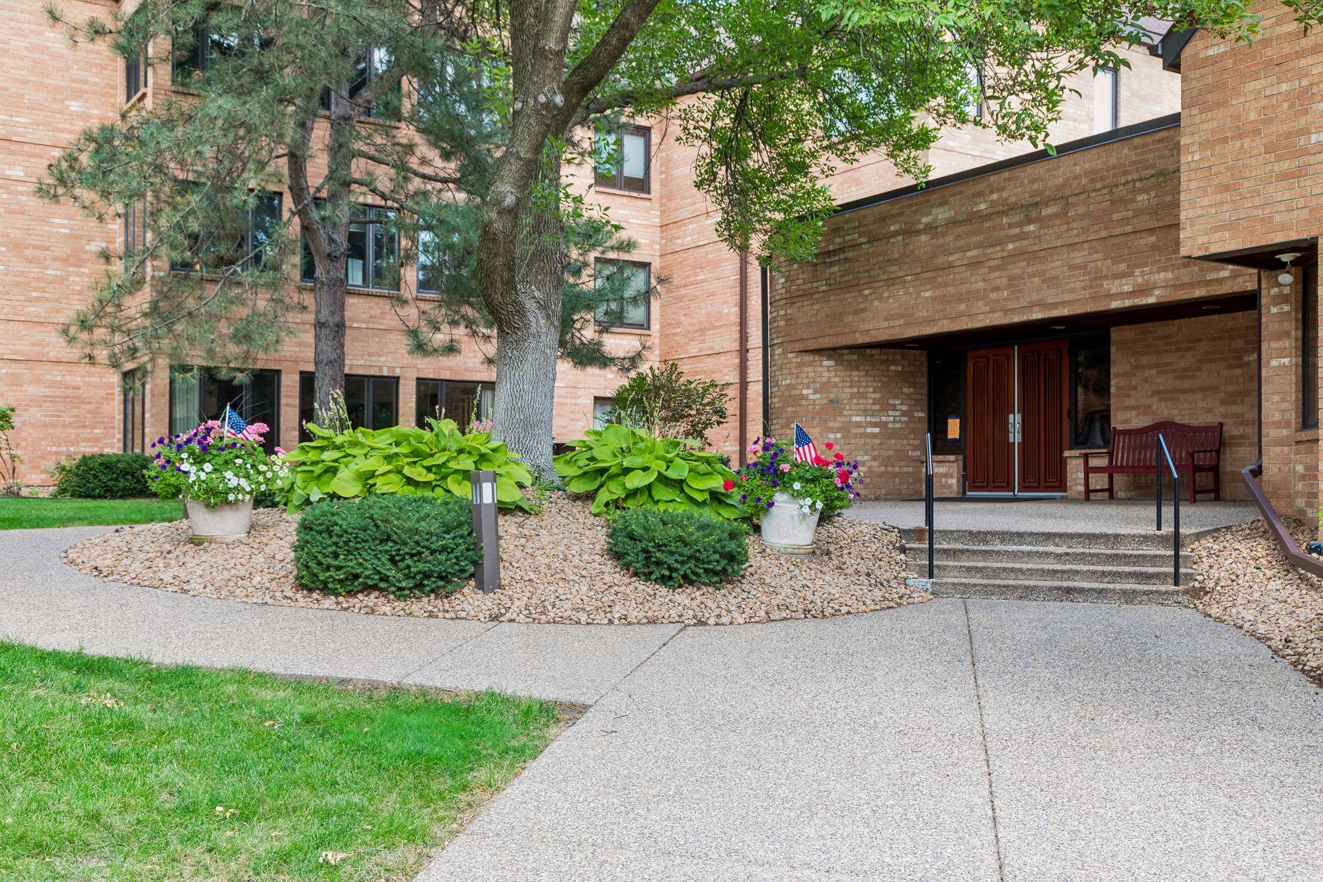 1830 Eagle Ridge Drive Unit: 2003