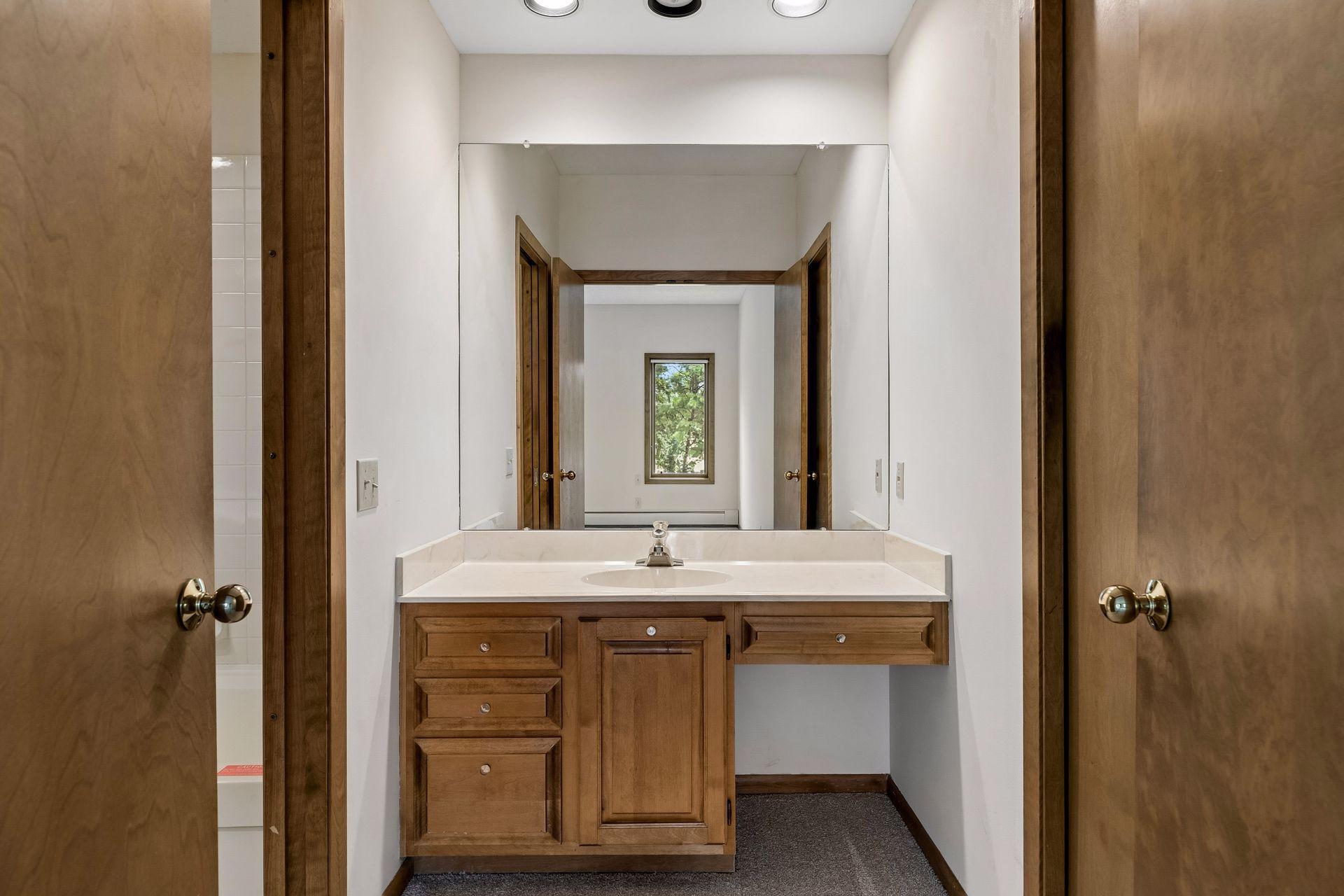 1830 Eagle Ridge Drive Unit: 2003