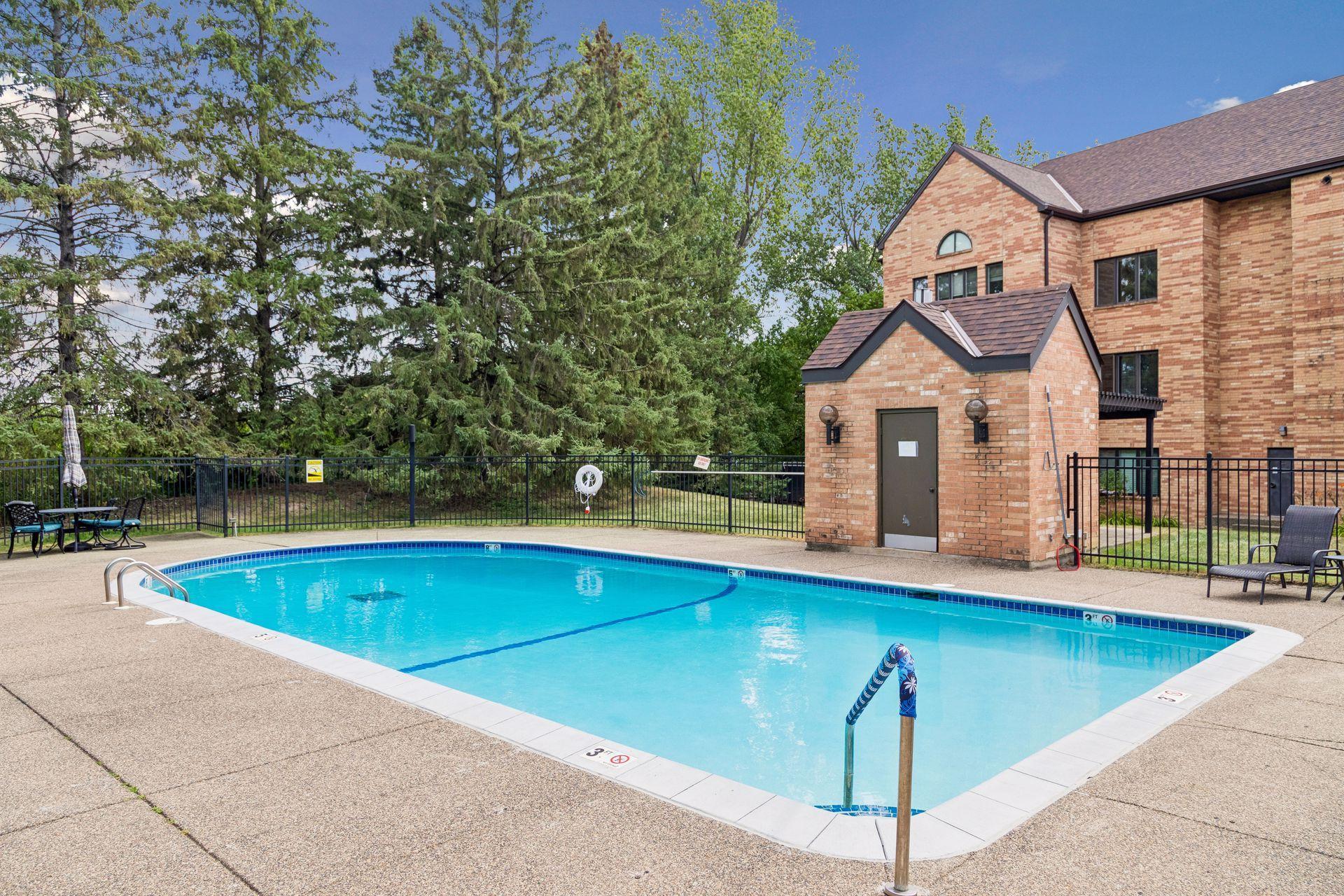 1830 Eagle Ridge Drive Unit: 2003