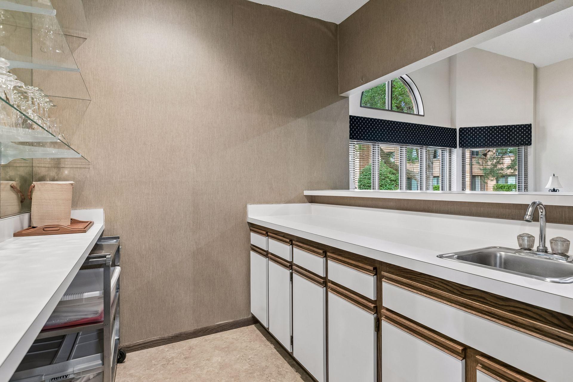 1830 Eagle Ridge Drive Unit: 2003