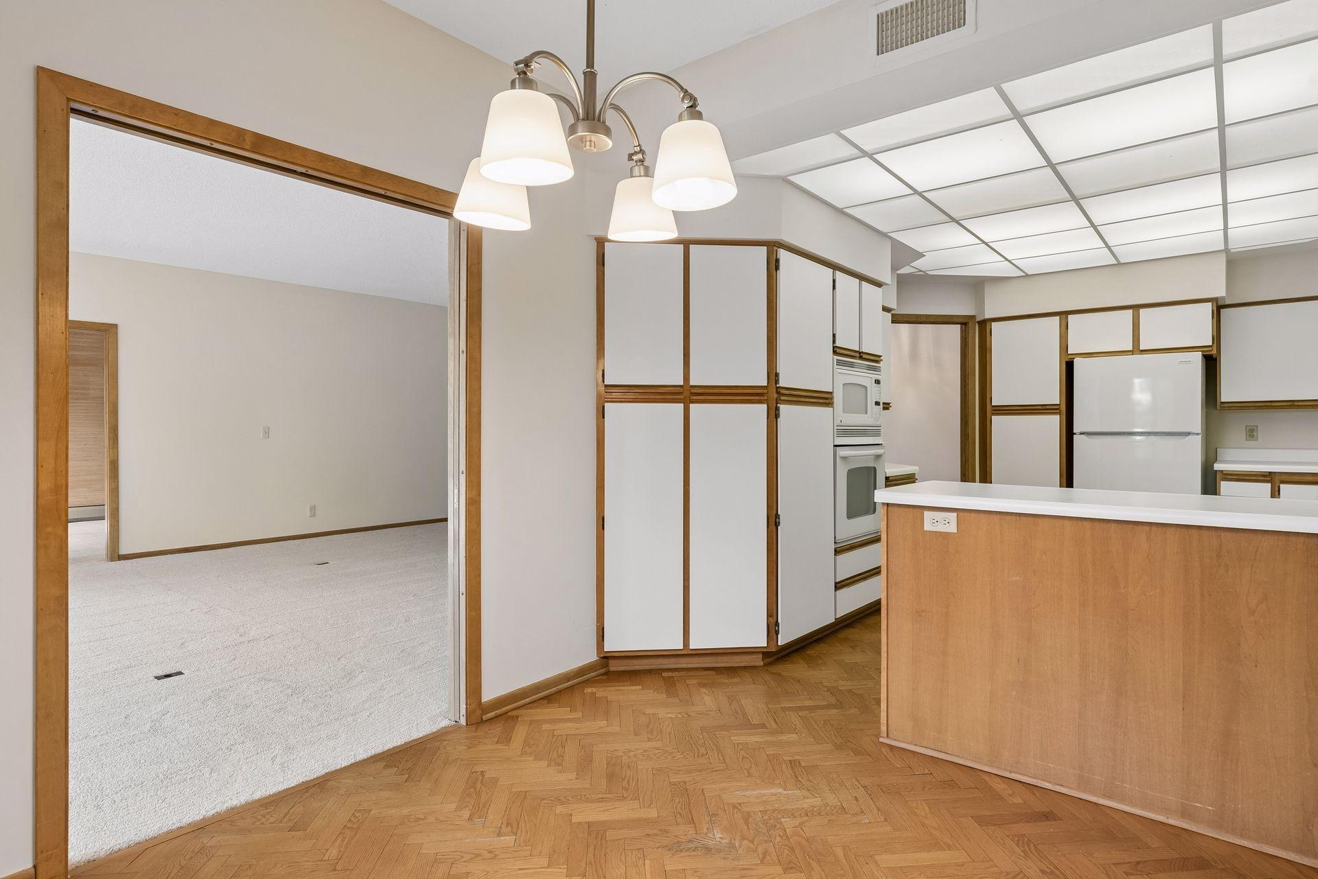 1830 Eagle Ridge Drive Unit: 2003