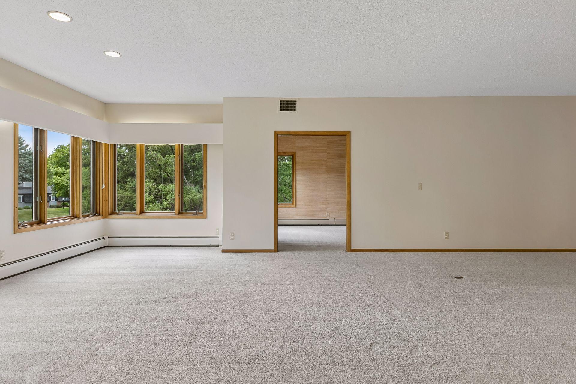 1830 Eagle Ridge Drive Unit: 2003