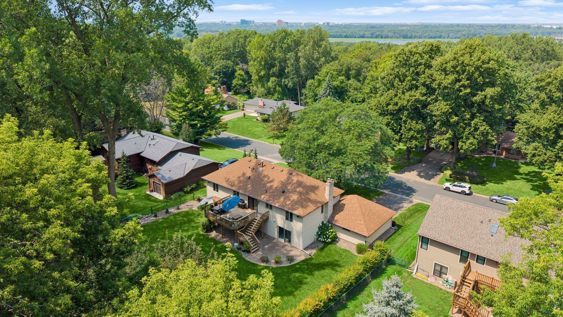 1544 Mccarthy Road