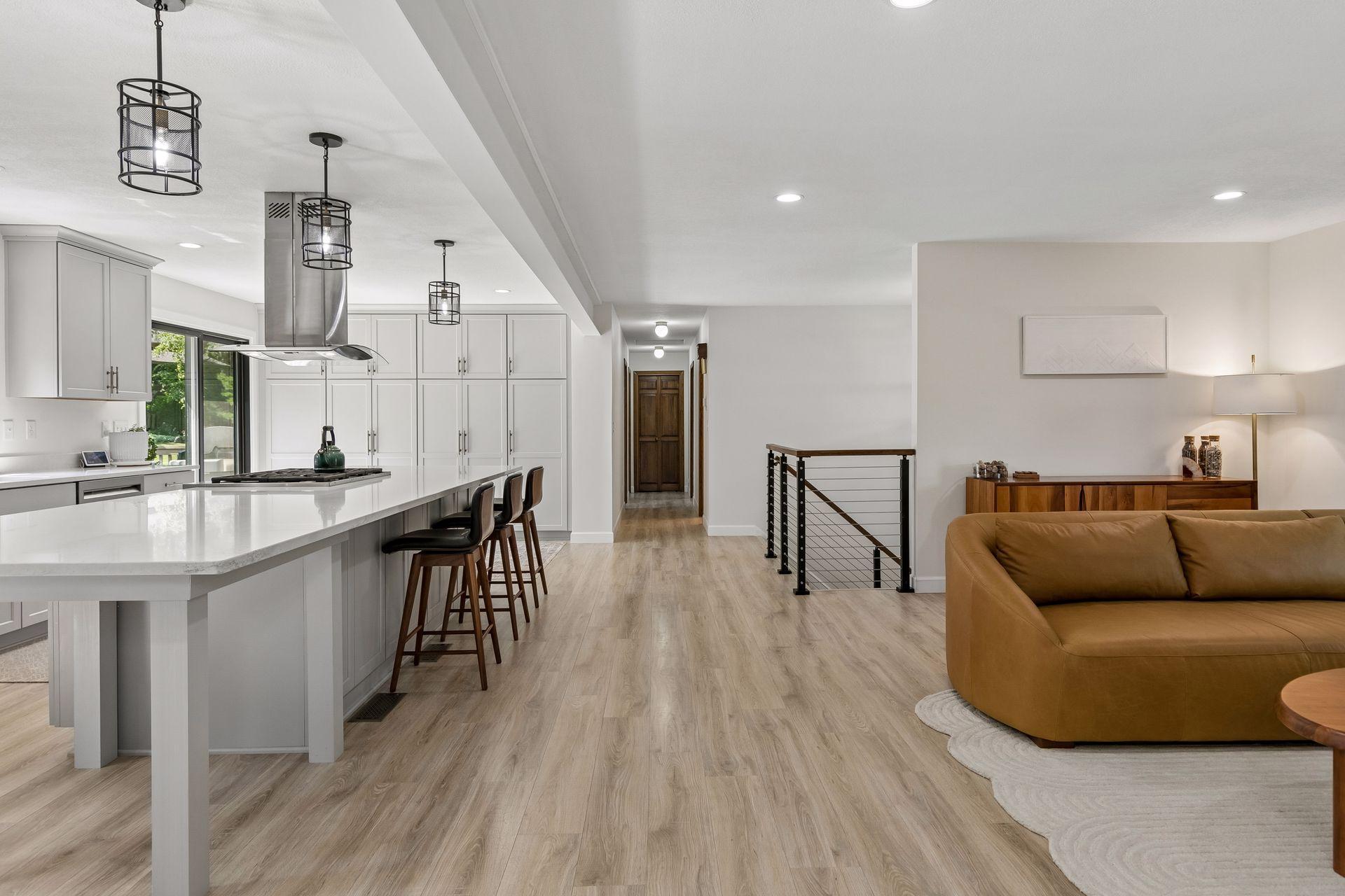 1544 Mccarthy Road