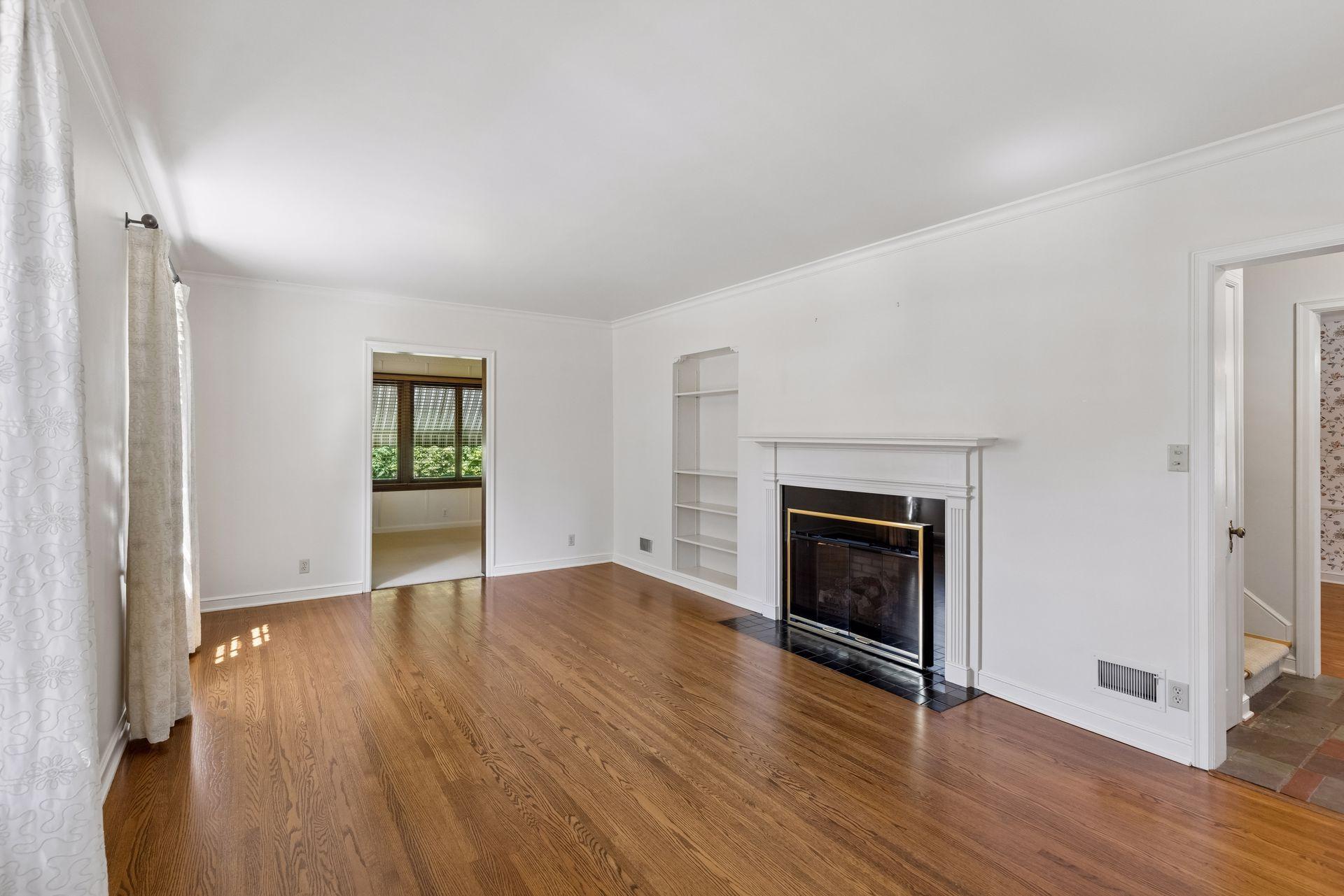 671 Josephine Place