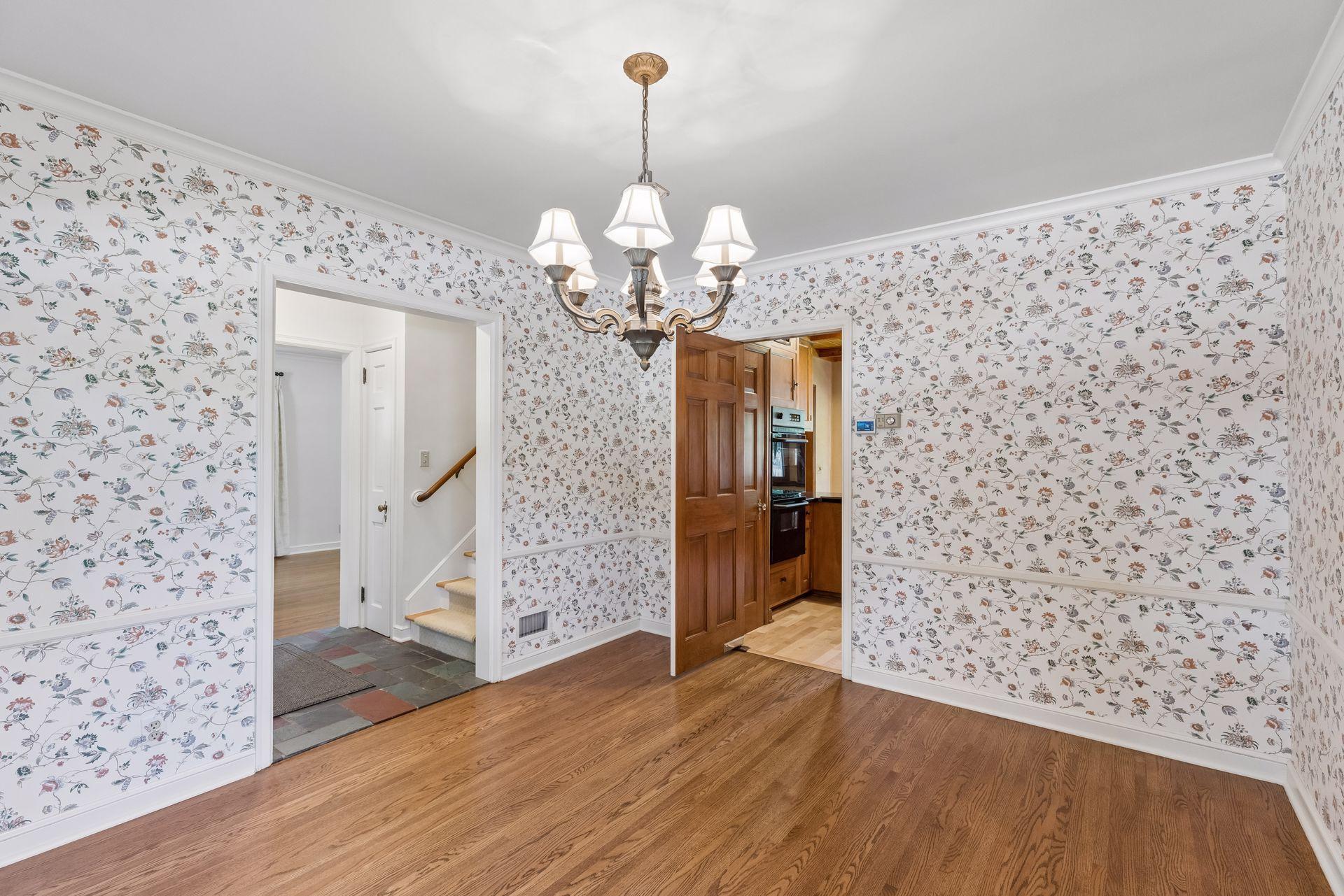 671 Josephine Place