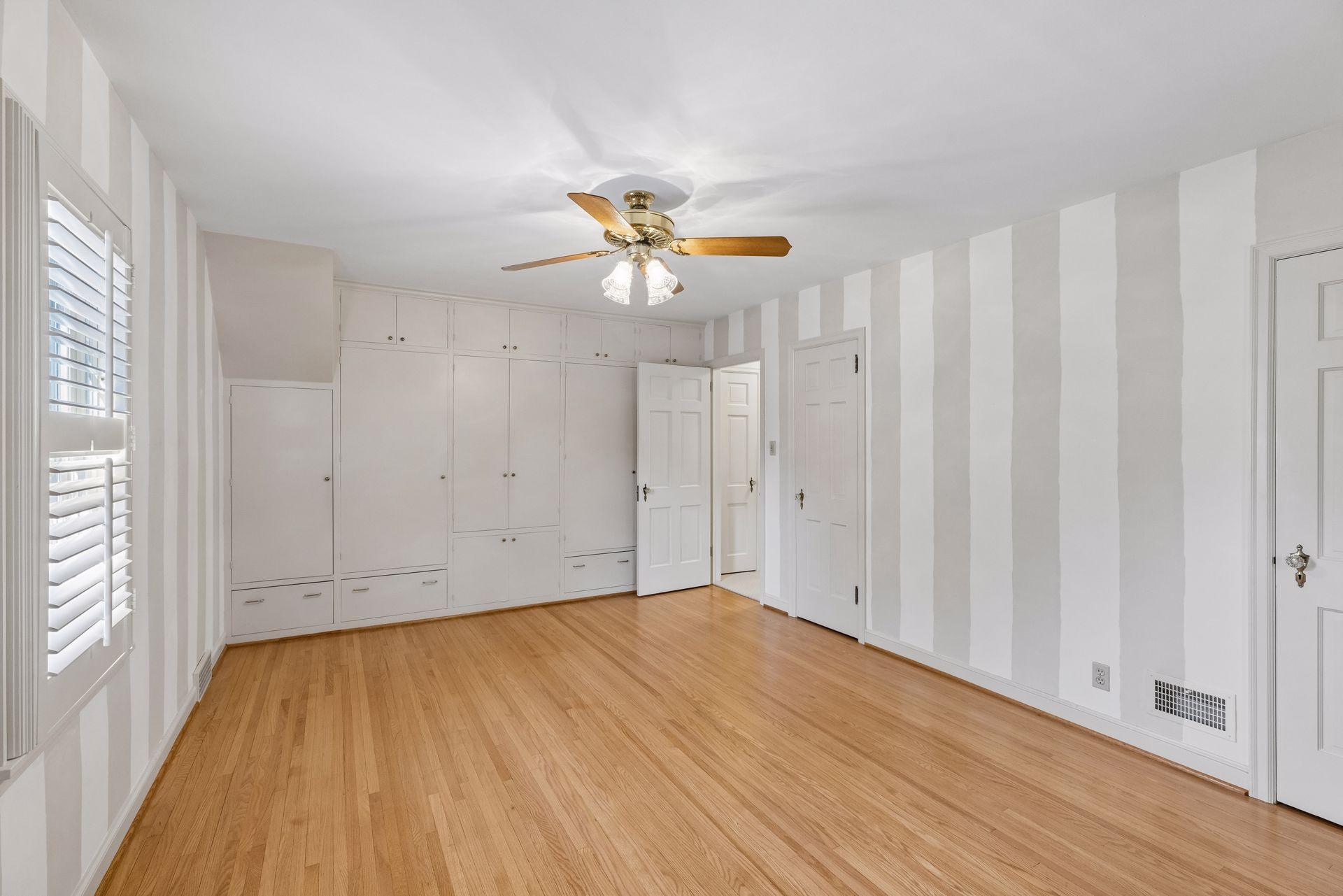 671 Josephine Place