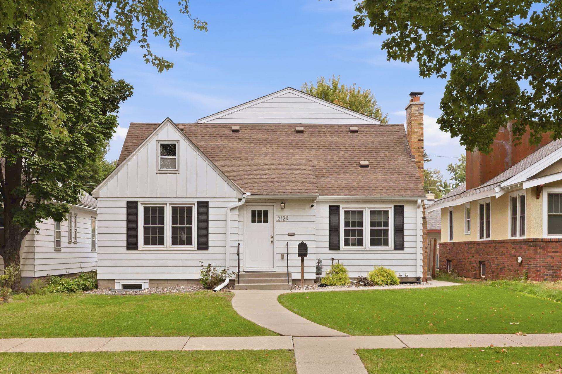 2129 Hartford Avenue
