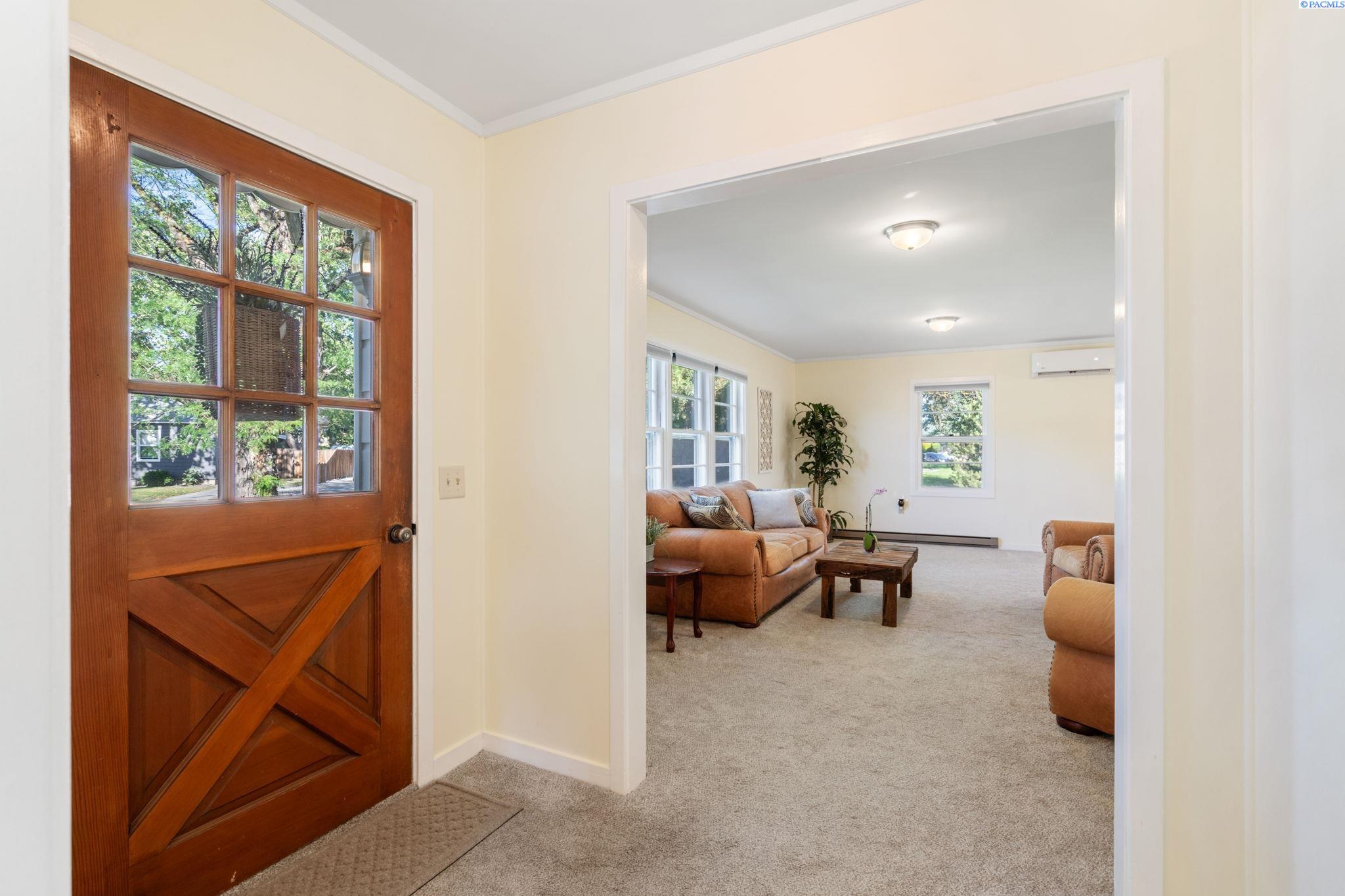 203 Douglass Ave