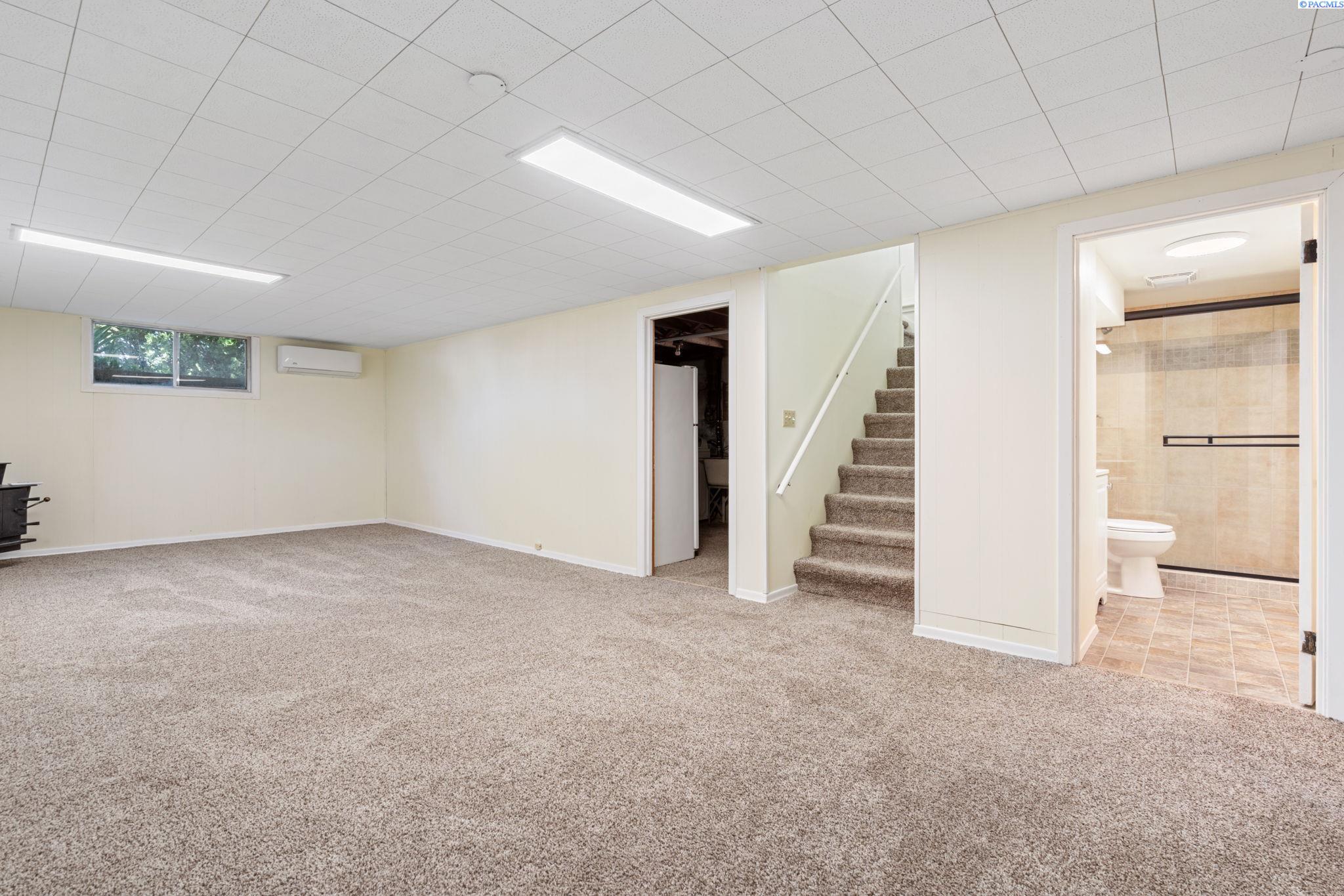 203 Douglass Ave