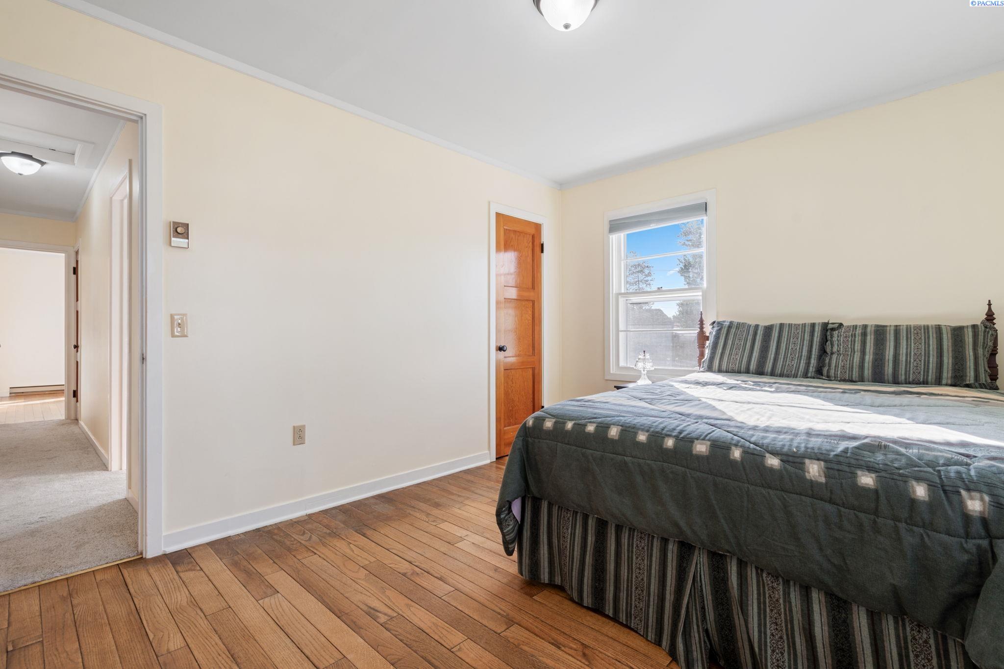 203 Douglass Ave