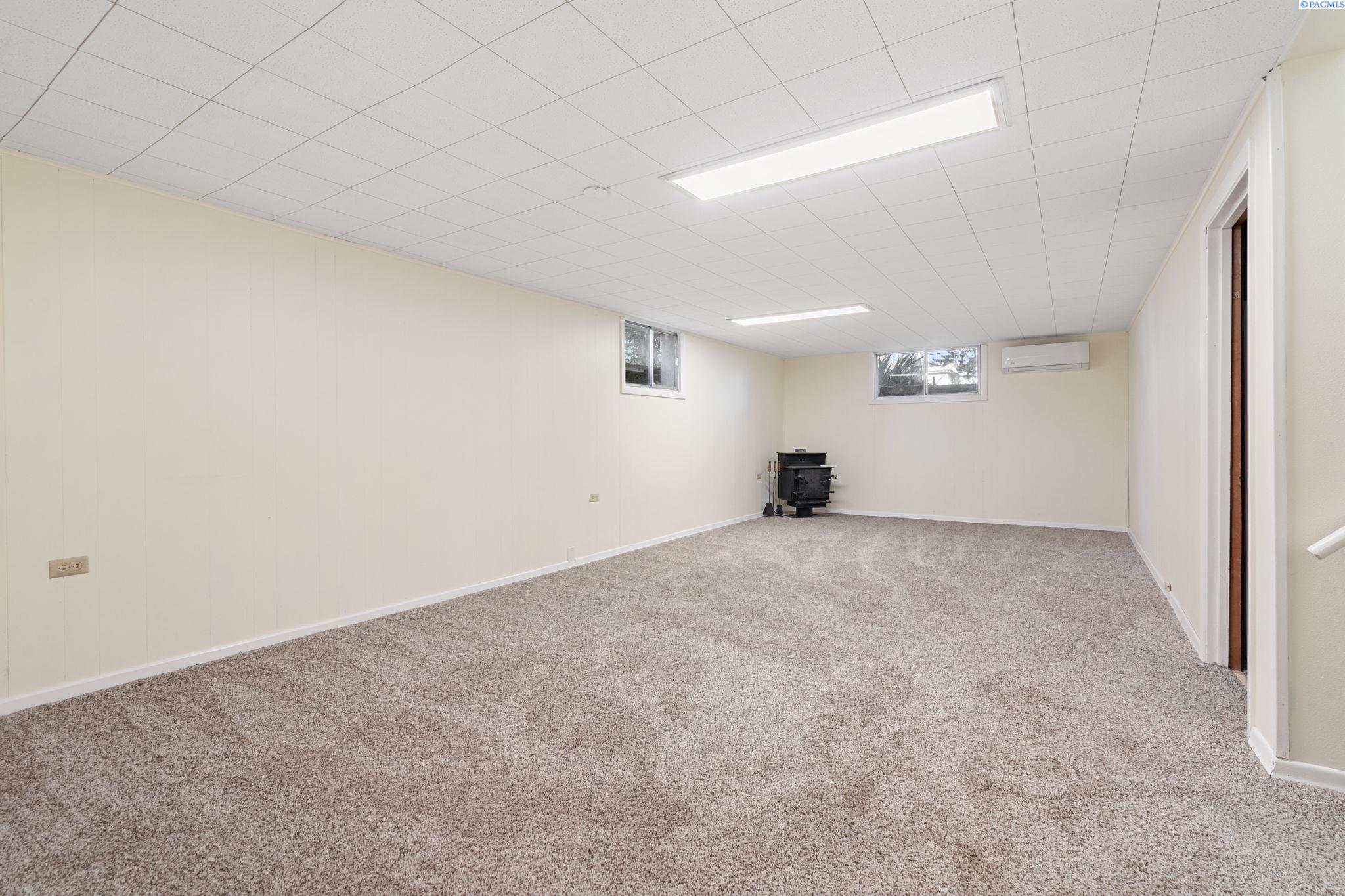 203 Douglass Ave