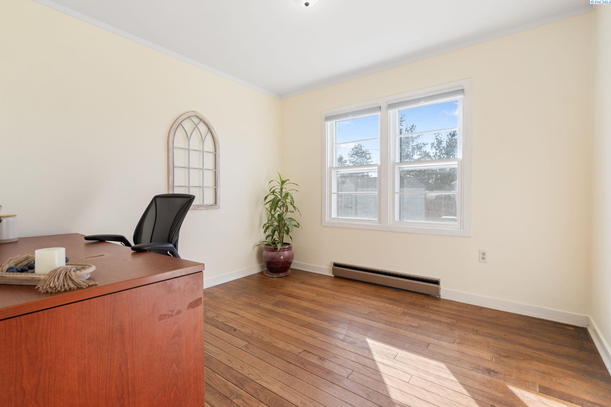 203 Douglass Ave