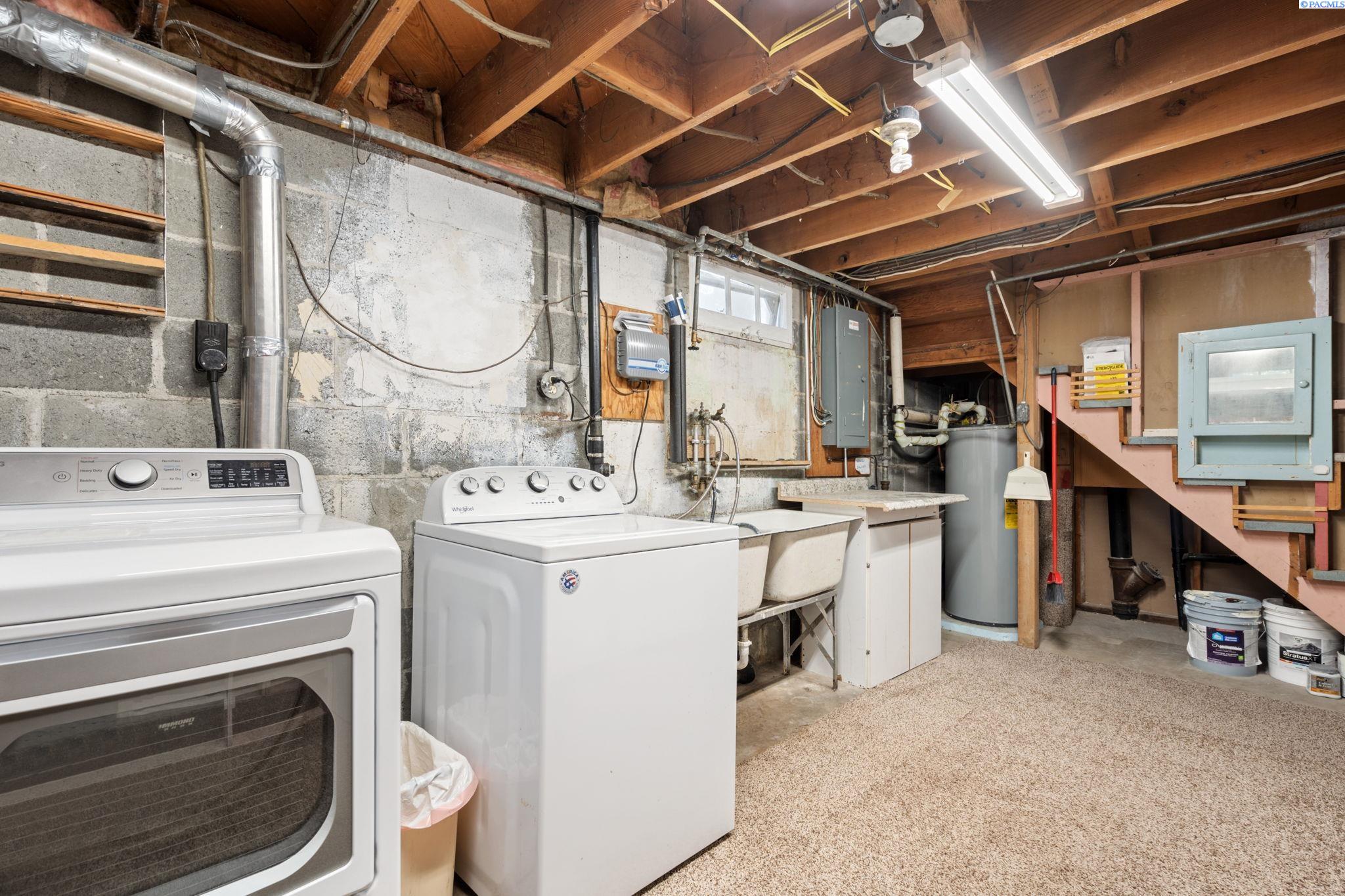 203 Douglass Ave