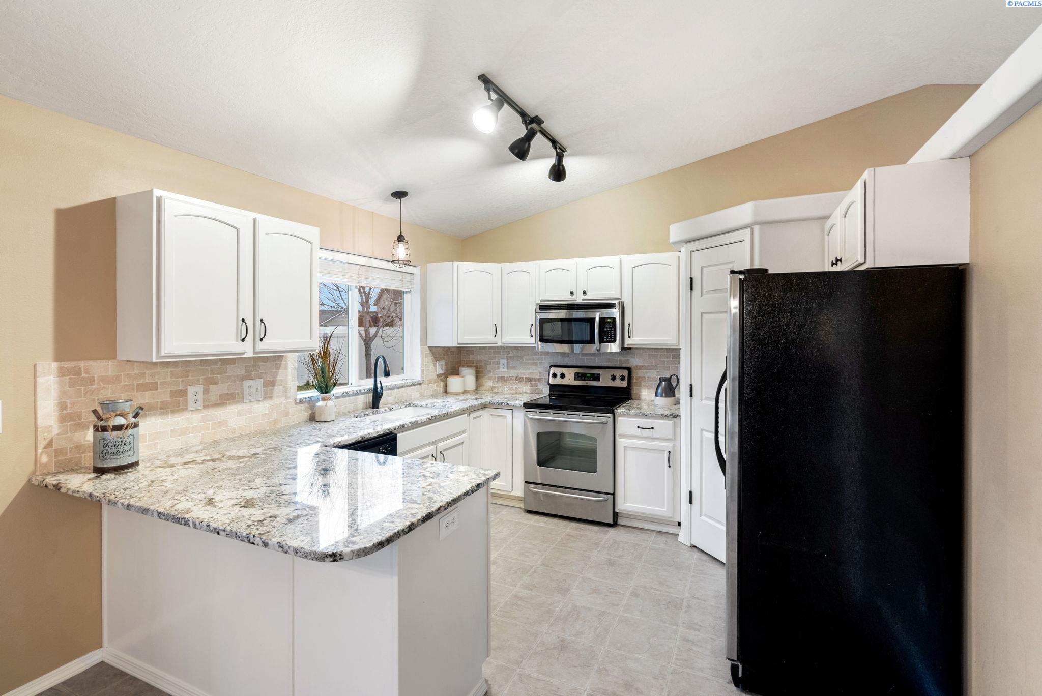 7811 Three Rivers Dr