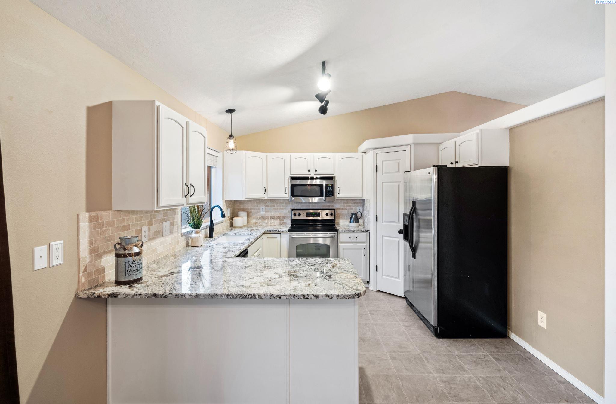 7811 Three Rivers Dr