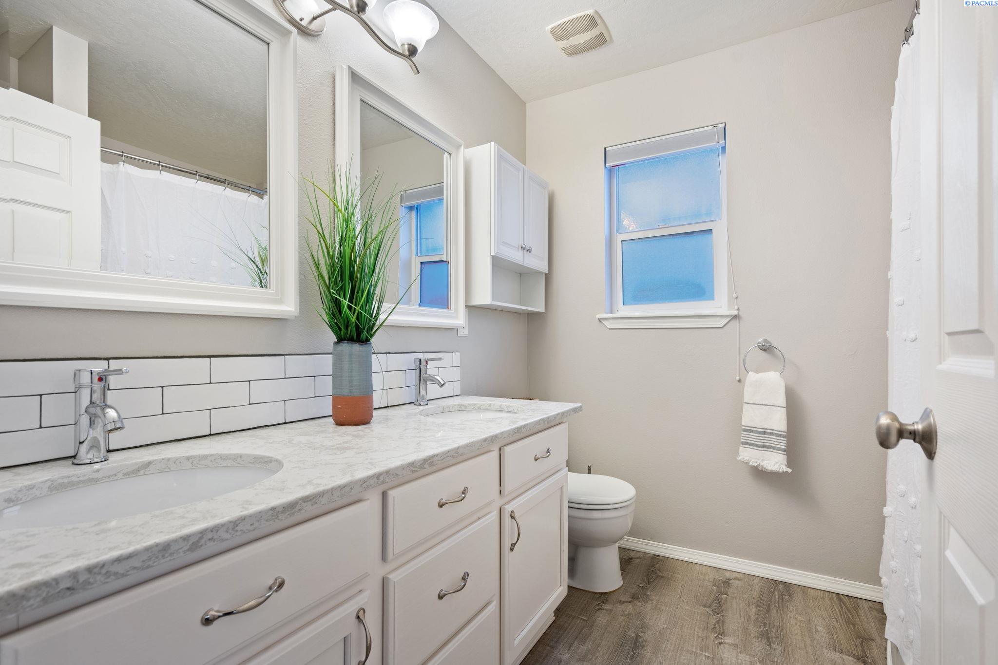 7811 Three Rivers Dr