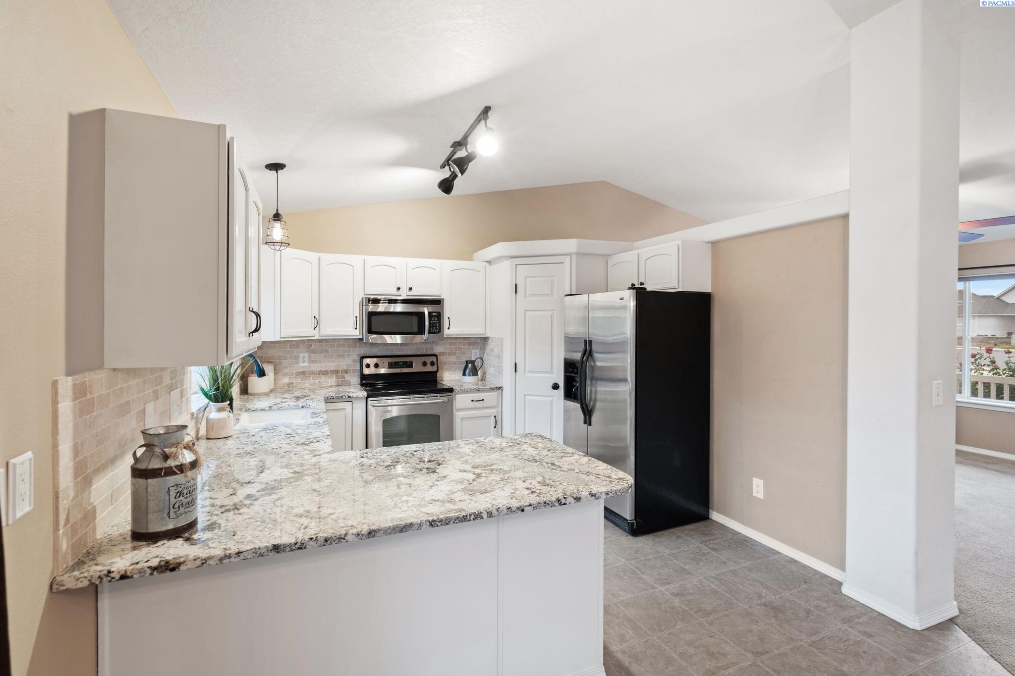 7811 Three Rivers Dr