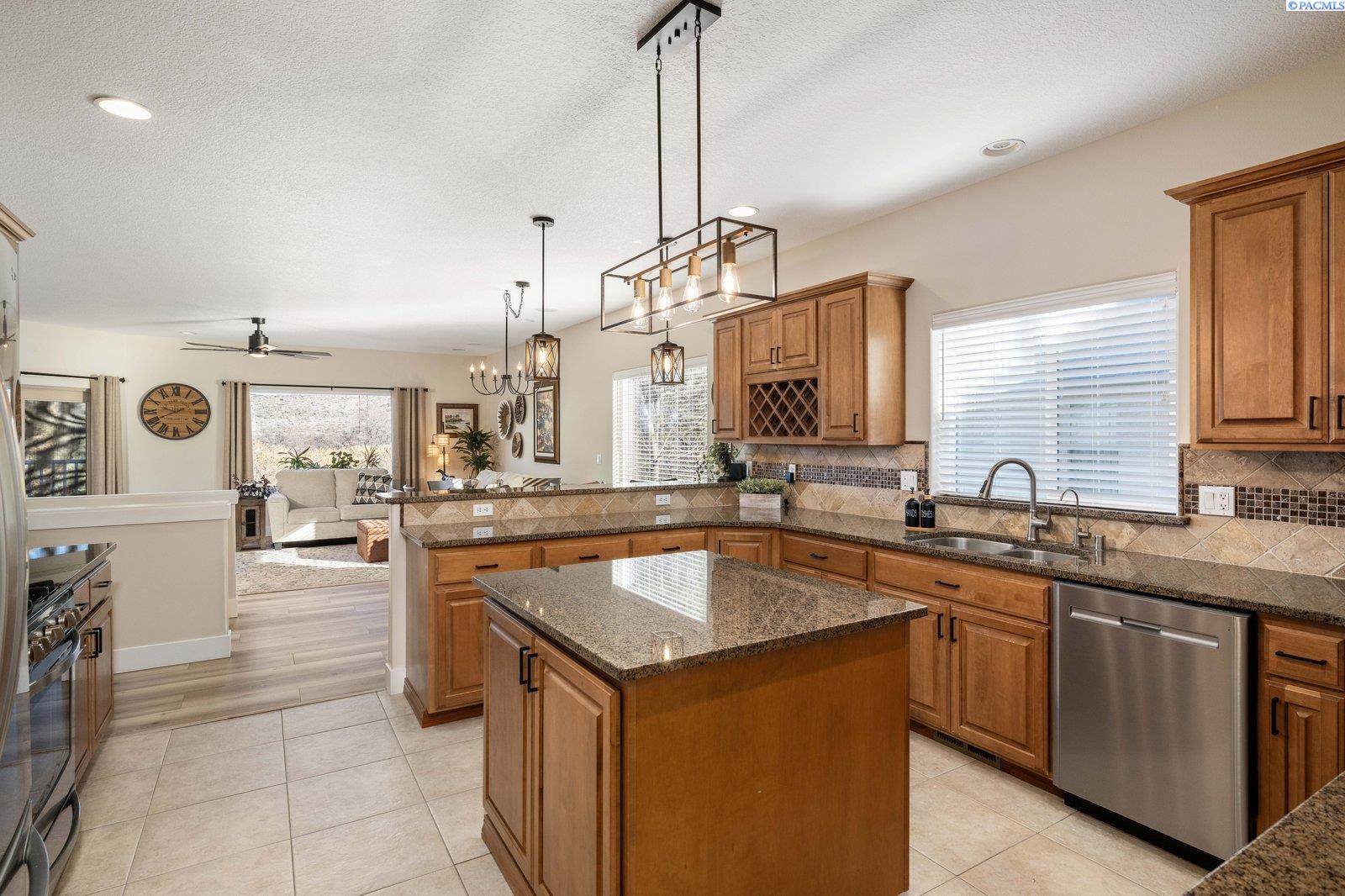 480 Cherry Blossom Loop