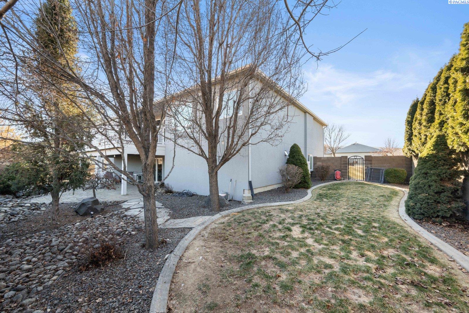 480 Cherry Blossom Loop