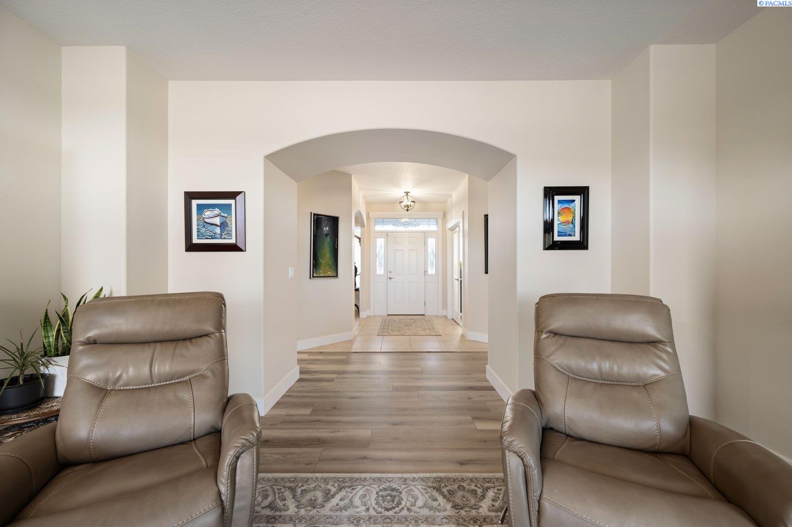 480 Cherry Blossom Loop