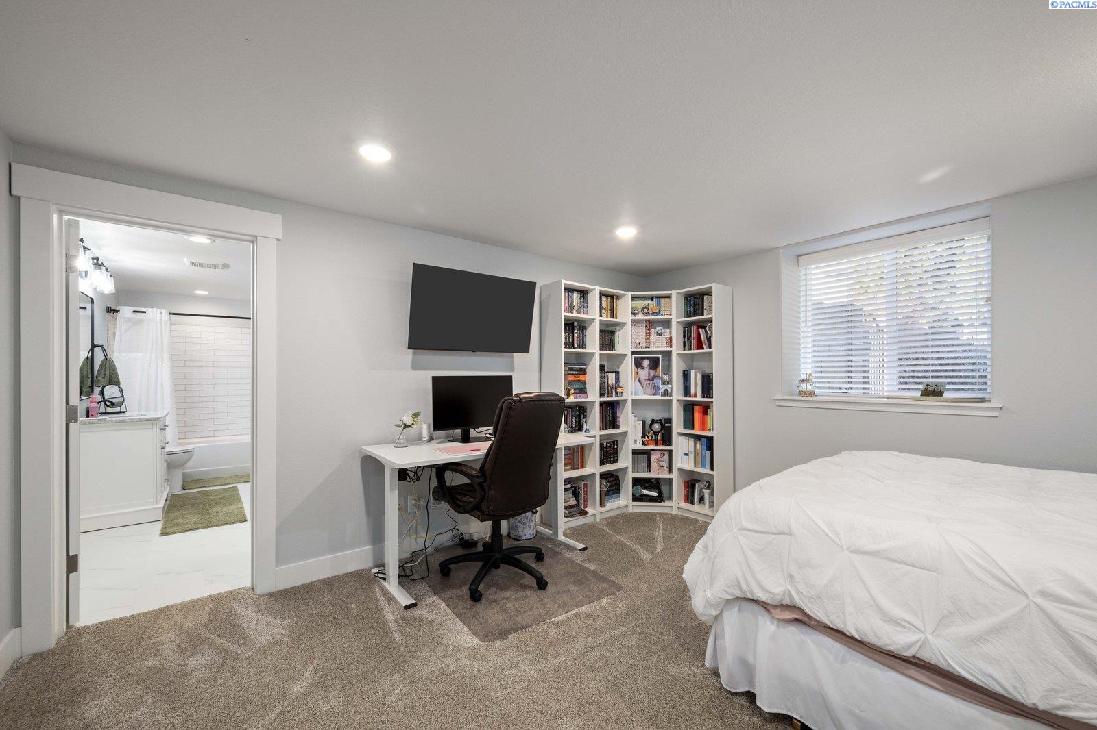 480 Cherry Blossom Loop