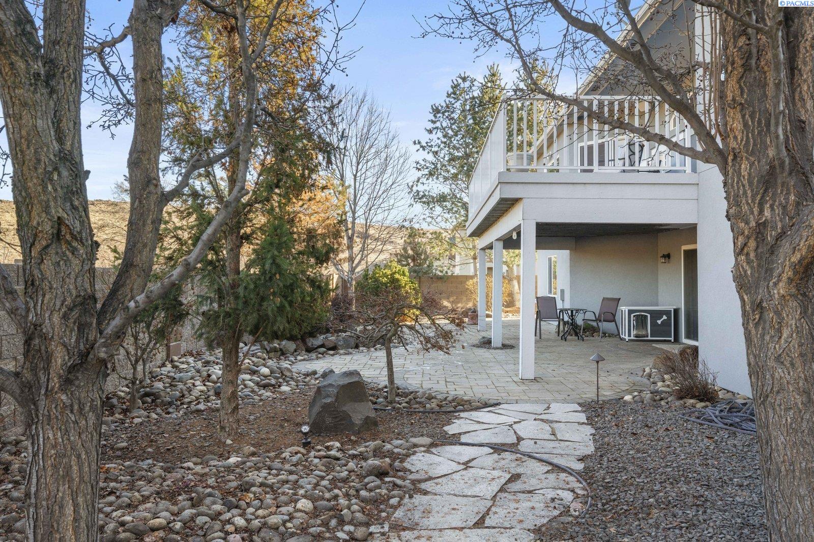 480 Cherry Blossom Loop